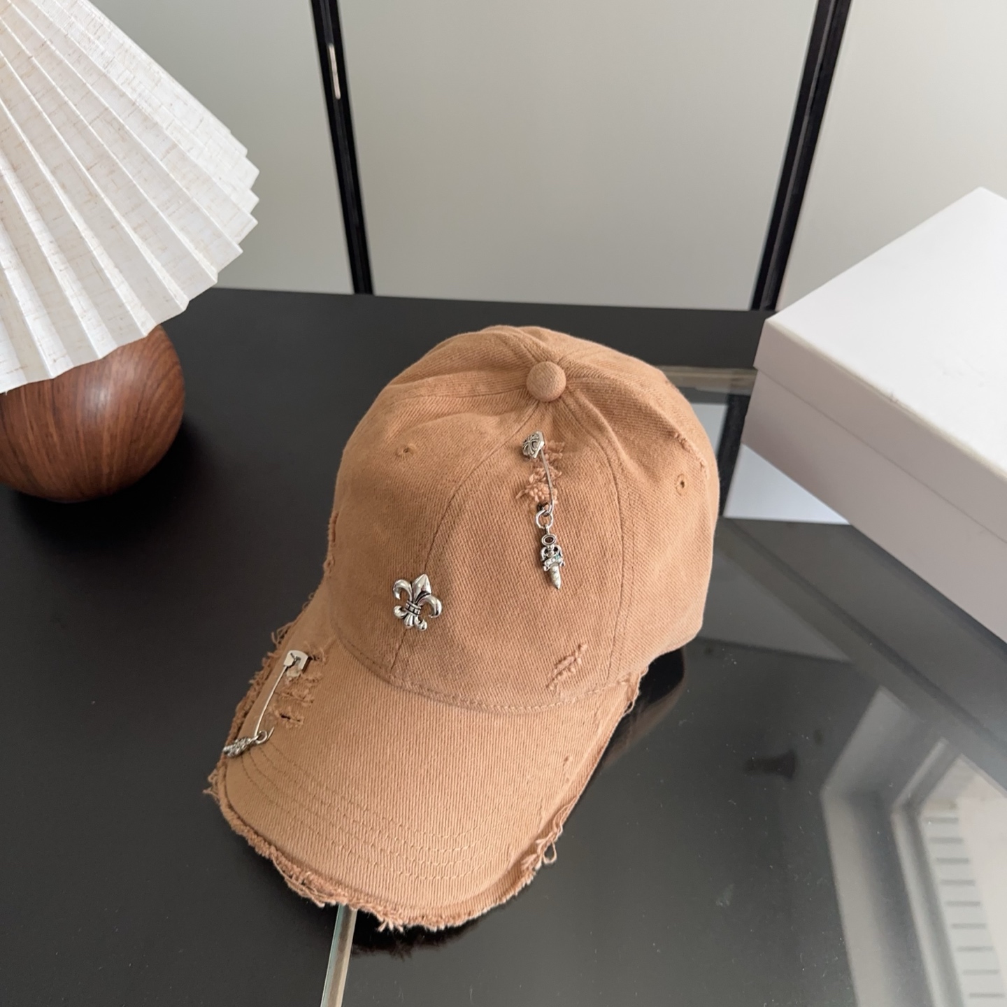 Chrome Hearts 克罗心💓早春韩版时尚复古做旧破洞帽子磨损设计百搭棒球帽鸭舌帽