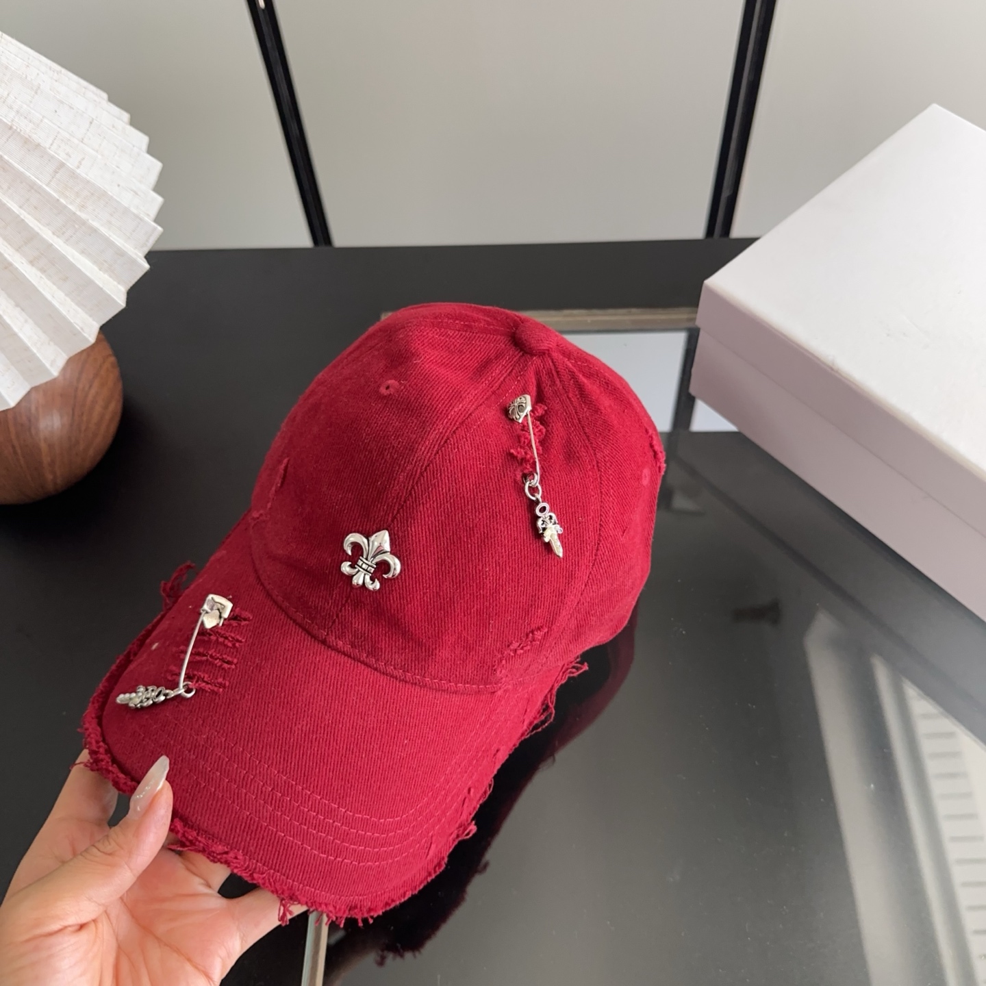 Chrome Hearts 克罗心💓早春韩版时尚复古做旧破洞帽子磨损设计百搭棒球帽鸭舌帽