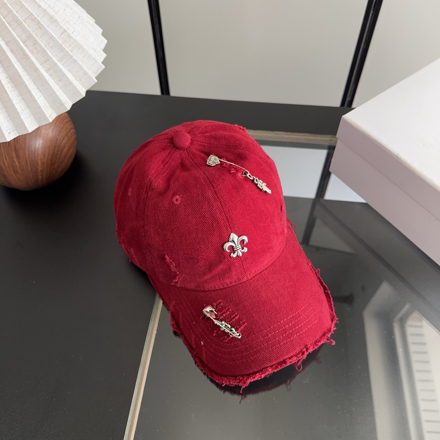 Chrome Hearts 克罗心💓早春韩版时尚复古做旧破洞帽子磨损设计百搭棒球帽鸭舌帽