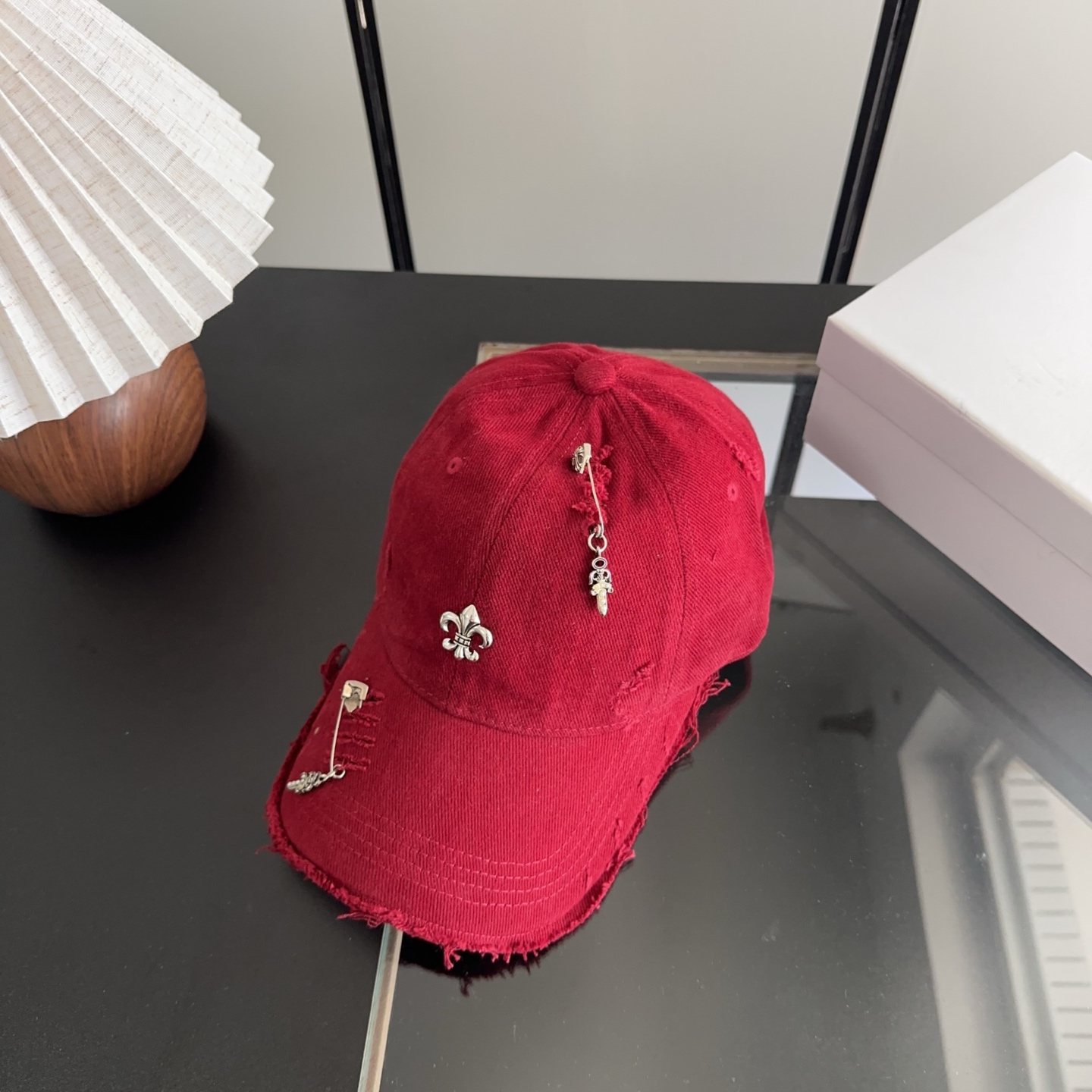 Chrome Hearts 克罗心💓早春韩版时尚复古做旧破洞帽子磨损设计百搭棒球帽鸭舌帽