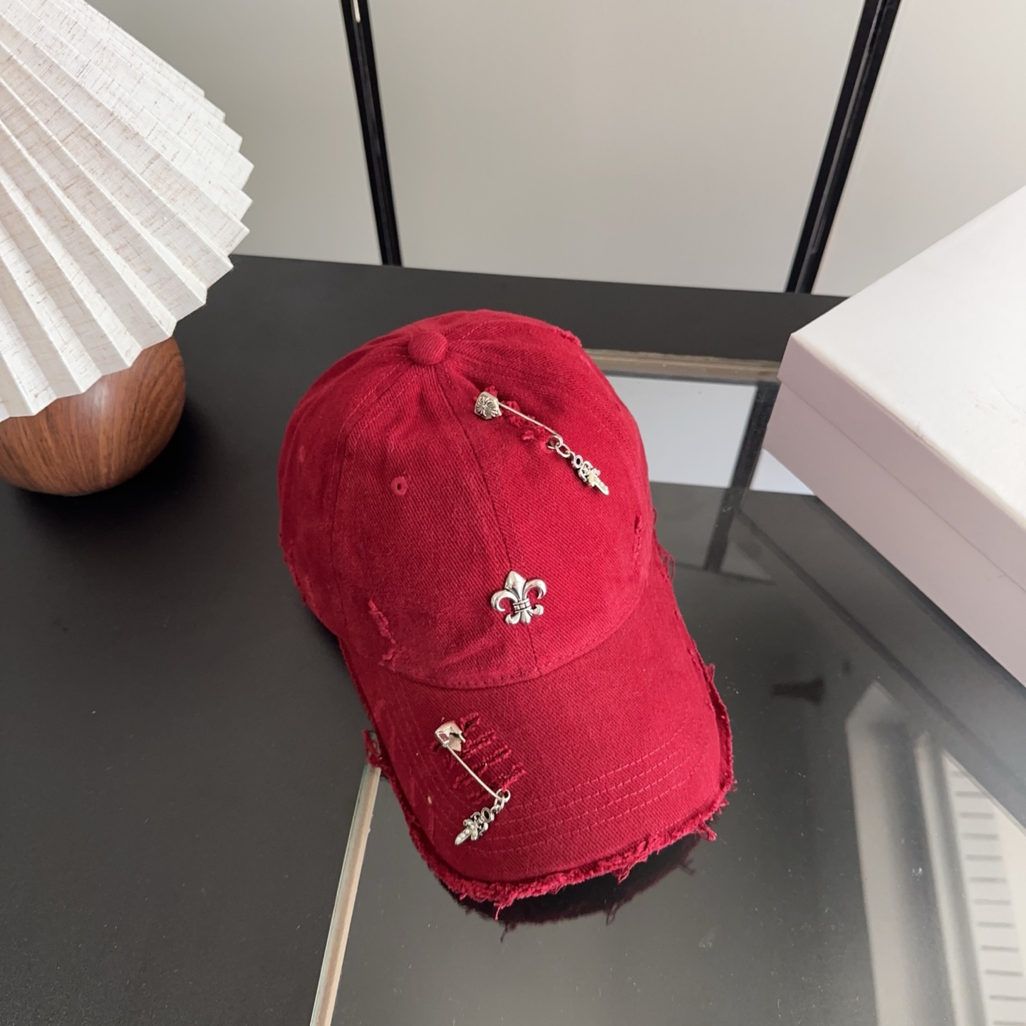 Chrome Hearts 克罗心💓早春韩版时尚复古做旧破洞帽子磨损设计百搭棒球帽鸭舌帽