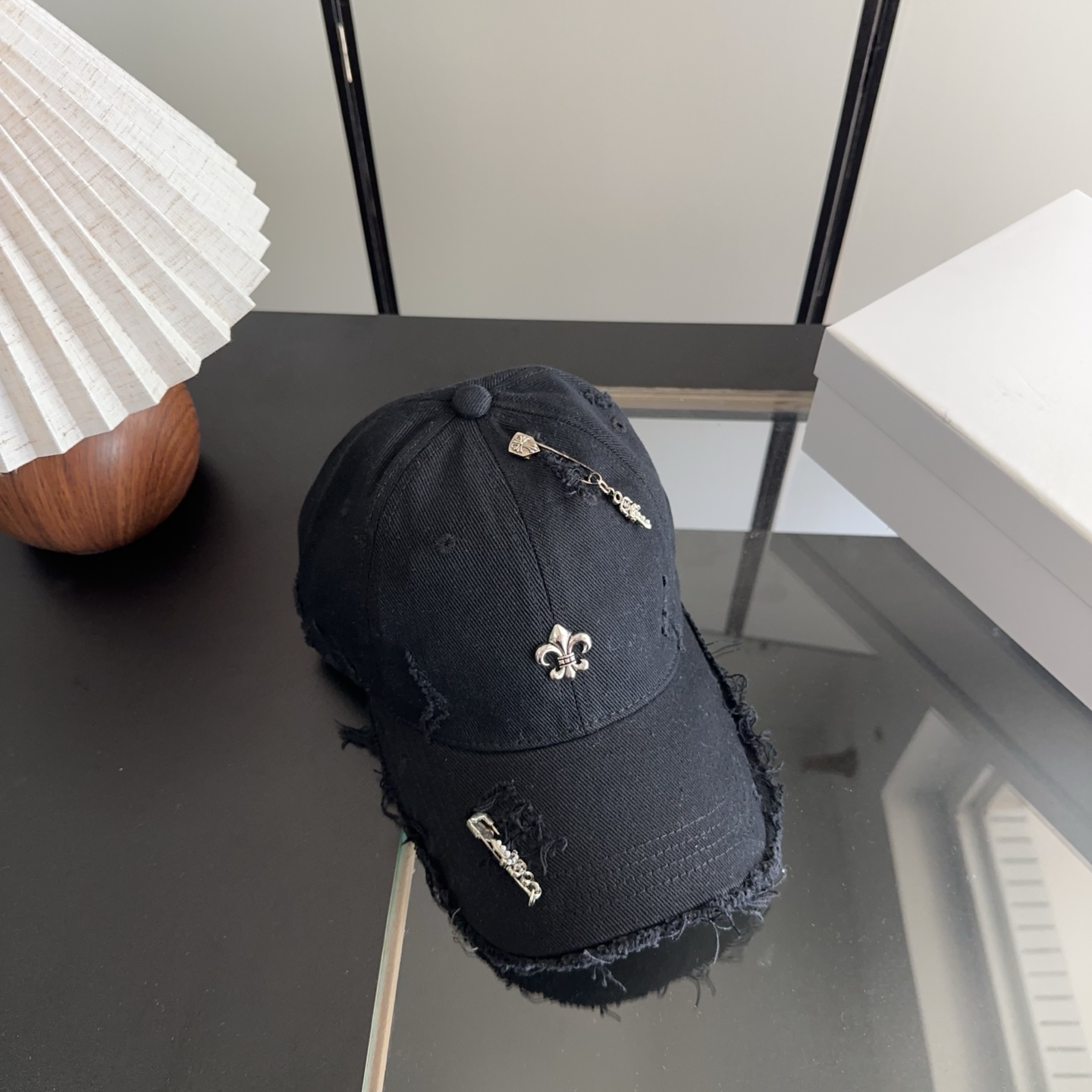 Chrome Hearts 克罗心💓早春韩版时尚复古做旧破洞帽子磨损设计百搭棒球帽鸭舌帽