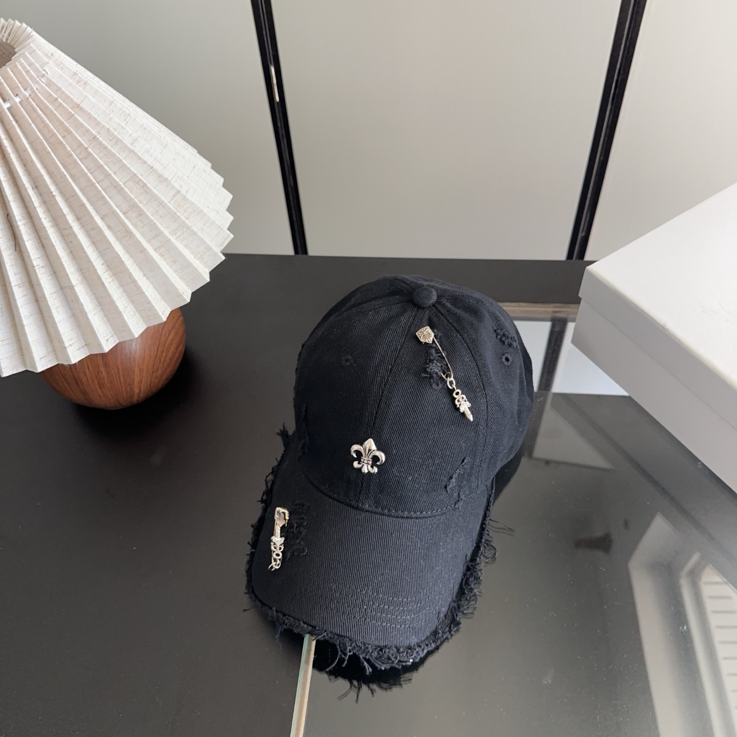 Chrome Hearts 克罗心💓早春韩版时尚复古做旧破洞帽子磨损设计百搭棒球帽鸭舌帽