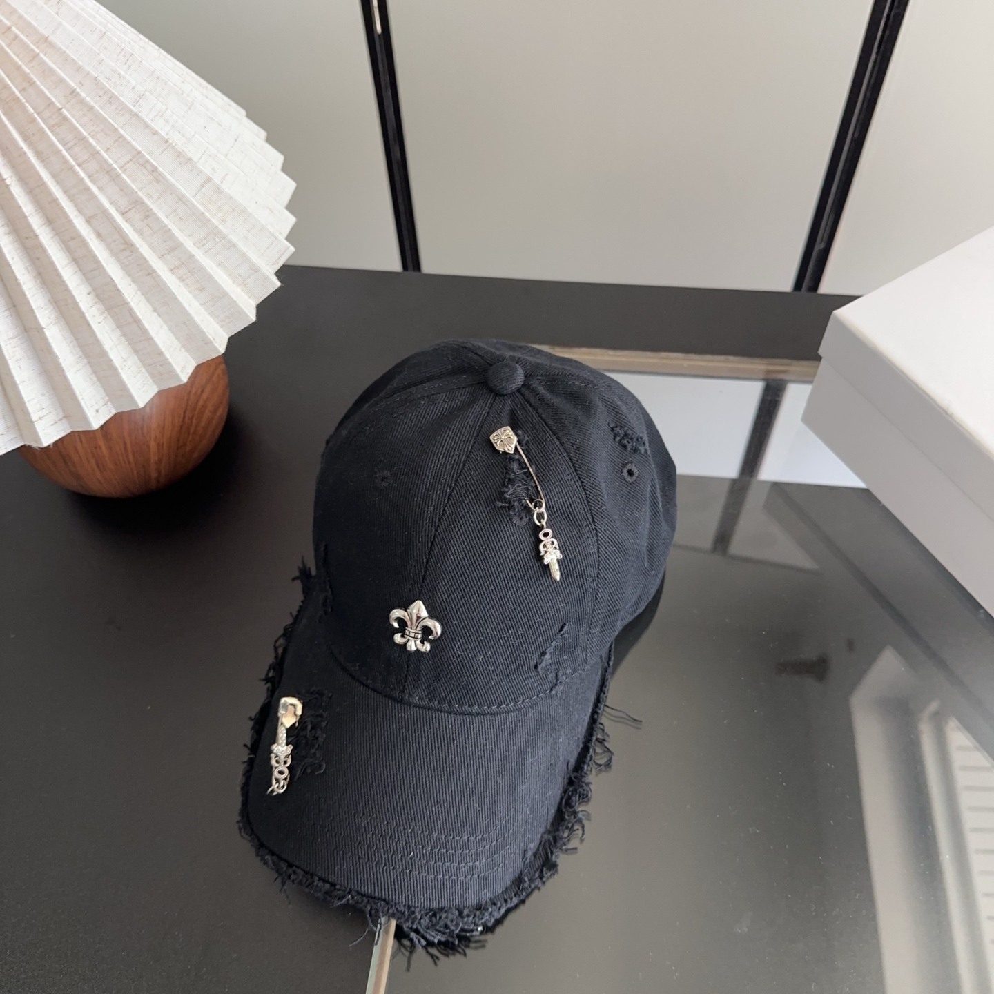 Chrome Hearts 克罗心💓早春韩版时尚复古做旧破洞帽子磨损设计百搭棒球帽鸭舌帽