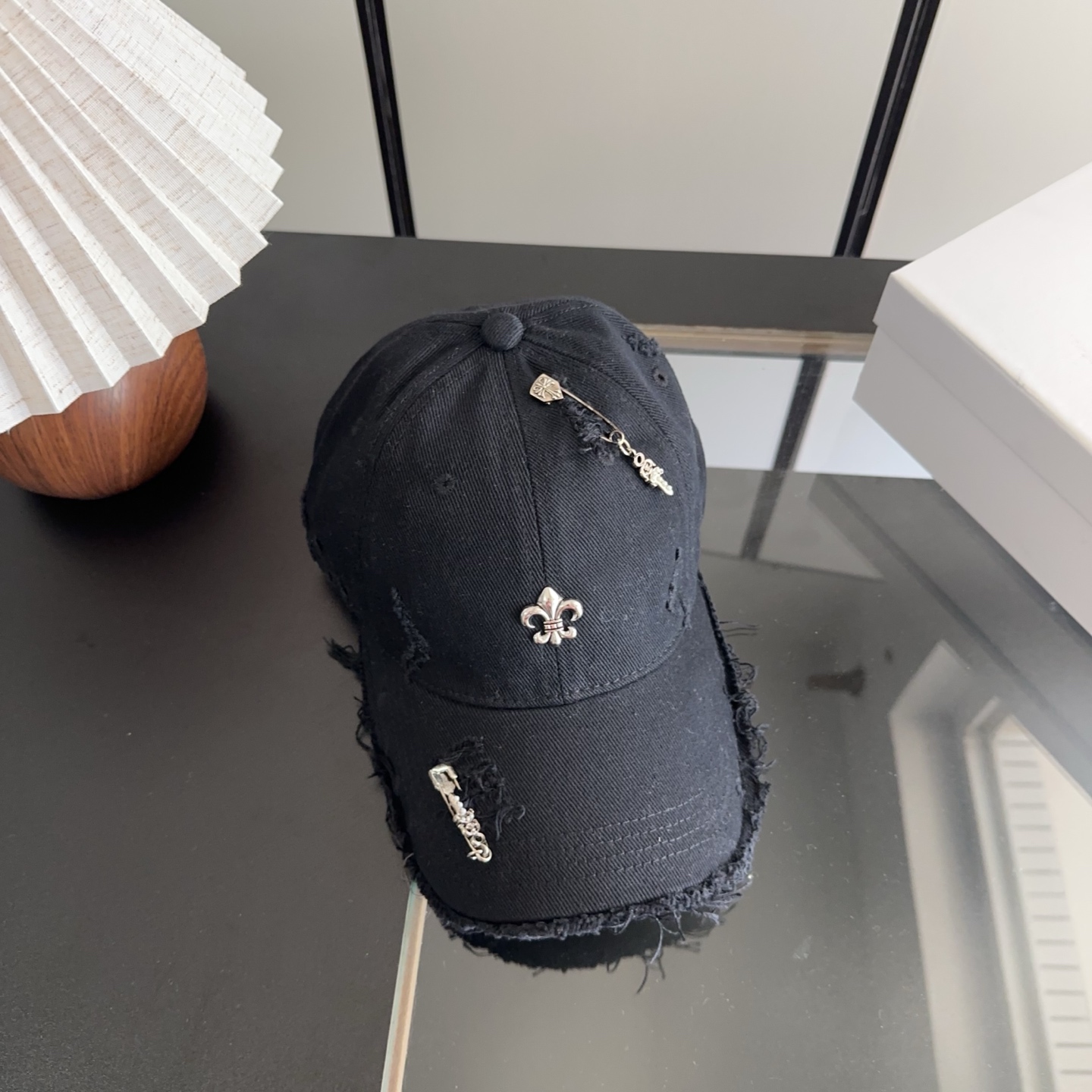Chrome Hearts 克罗心💓早春韩版时尚复古做旧破洞帽子磨损设计百搭棒球帽鸭舌帽