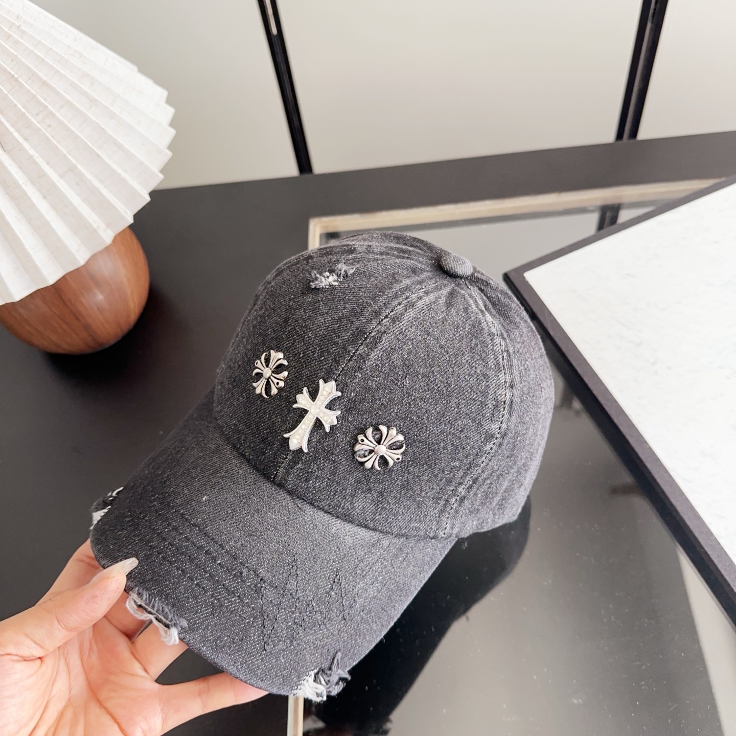 Chrome Hearts 克罗心💓早春韩版时尚复古做旧破洞帽子磨损设计百搭棒球帽鸭舌帽
