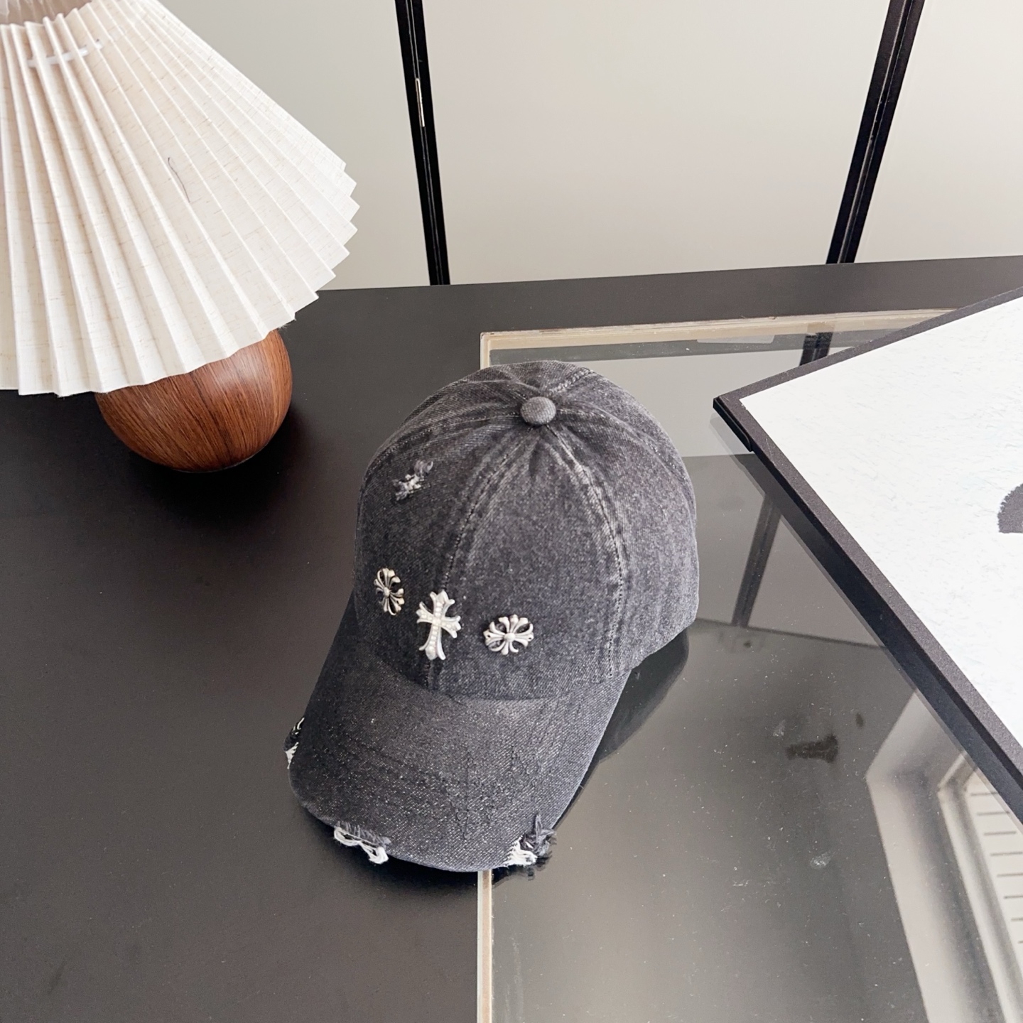 Chrome Hearts 克罗心💓早春韩版时尚复古做旧破洞帽子磨损设计百搭棒球帽鸭舌帽