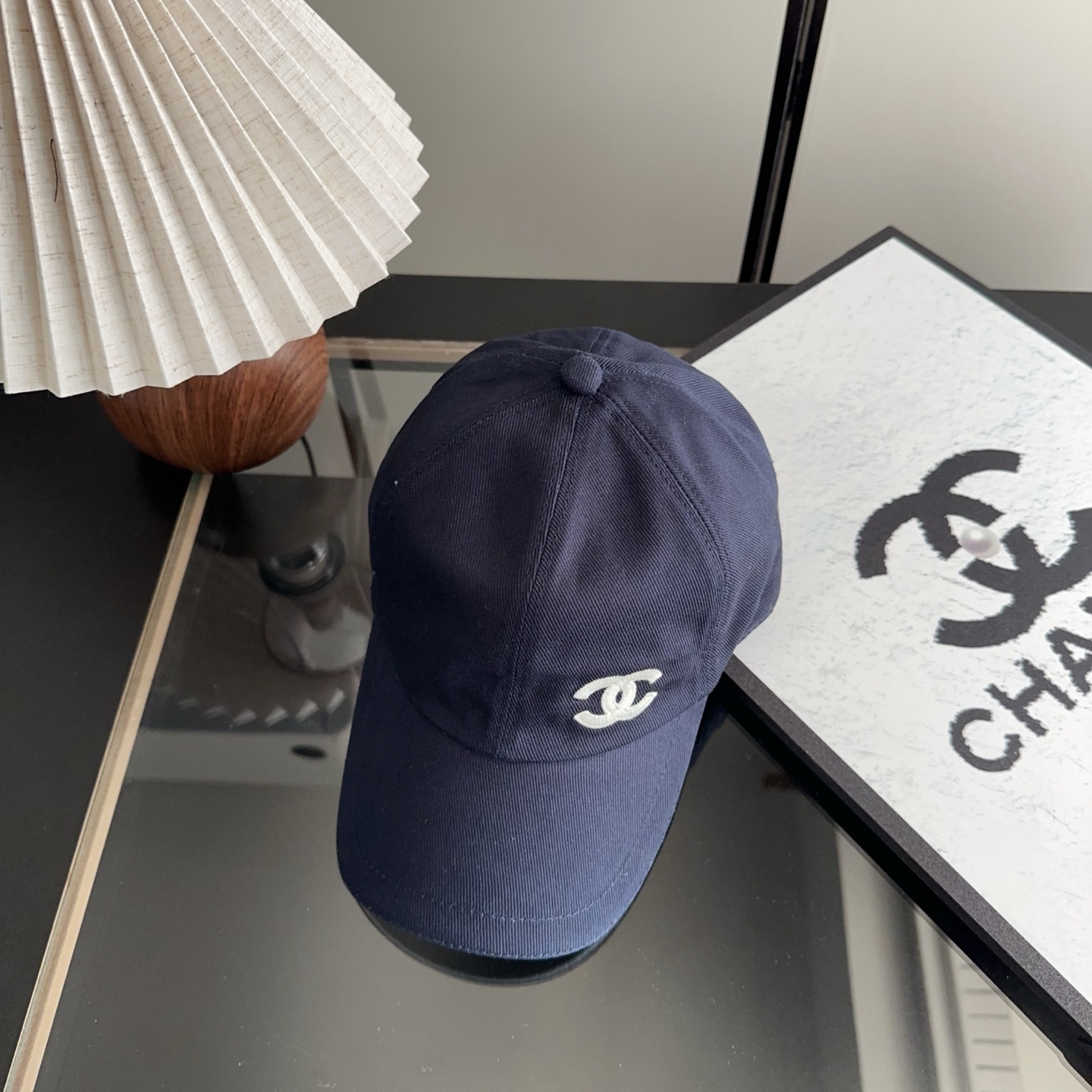 香奈儿新款经典休闲潮流款 上架简约棒球帽🧢日韩风格，随便搭配都超好看！出门旅游，绝对要入手的一款