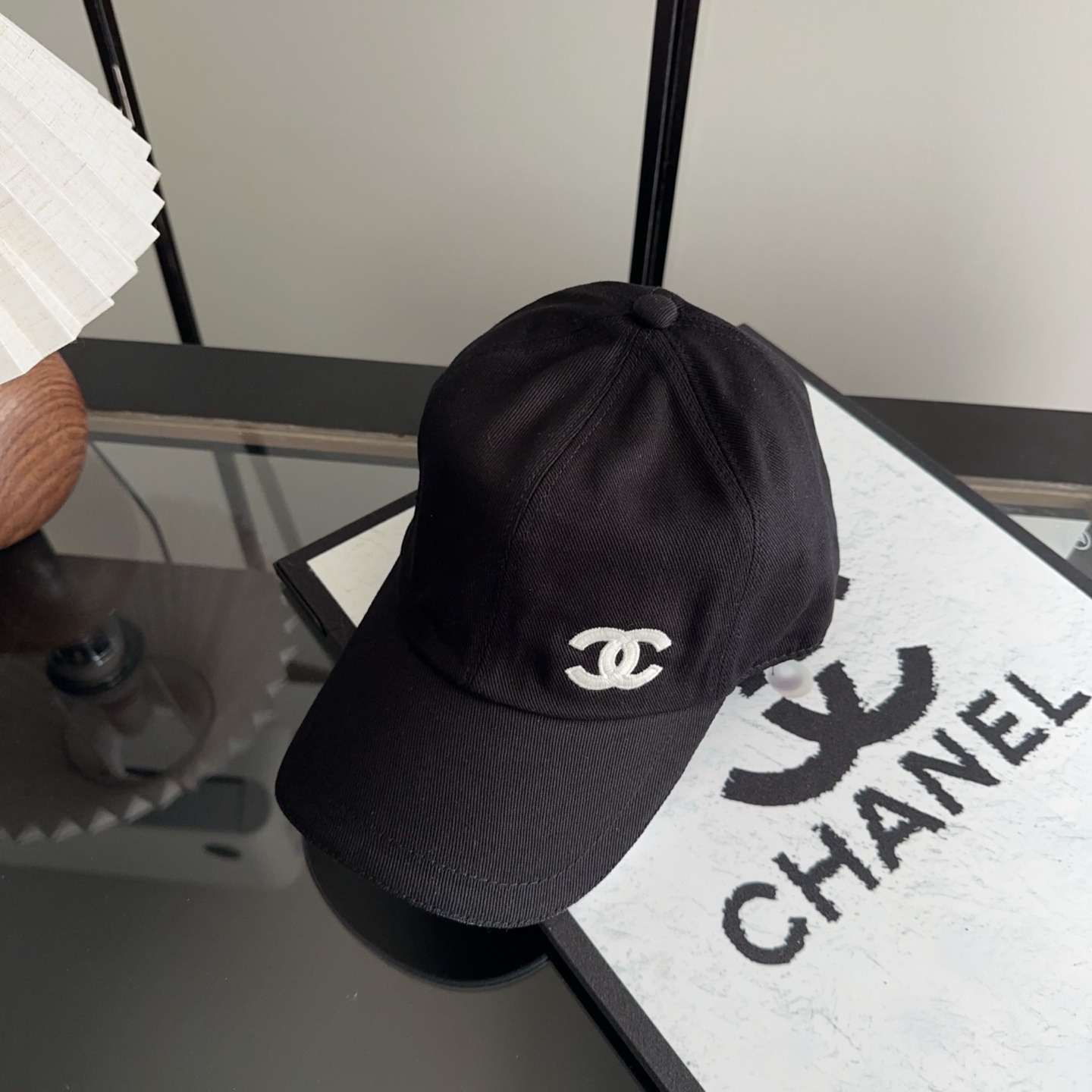 香奈儿新款经典休闲潮流款 上架简约棒球帽🧢日韩风格，随便搭配都超好看！出门旅游，绝对要入手的一款