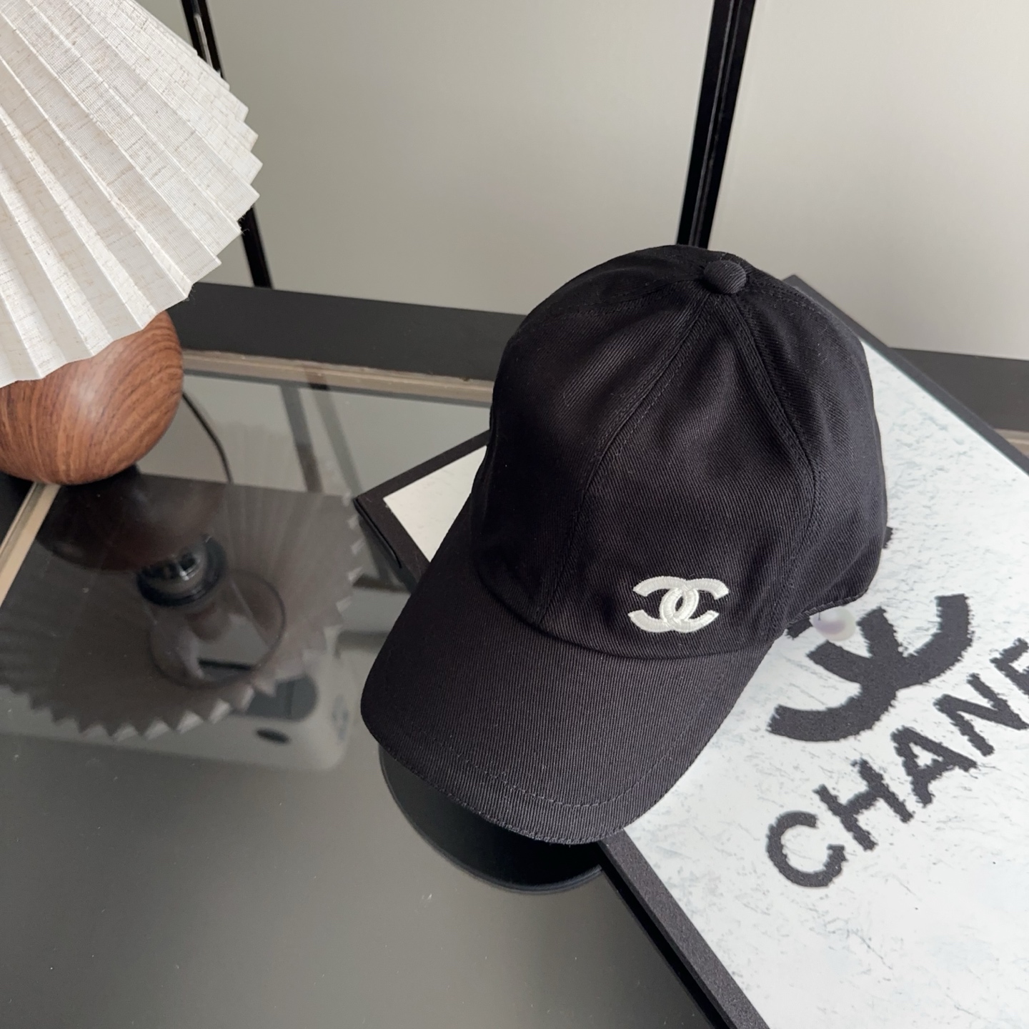 香奈儿新款经典休闲潮流款 上架简约棒球帽🧢日韩风格，随便搭配都超好看！出门旅游，绝对要入手的一款