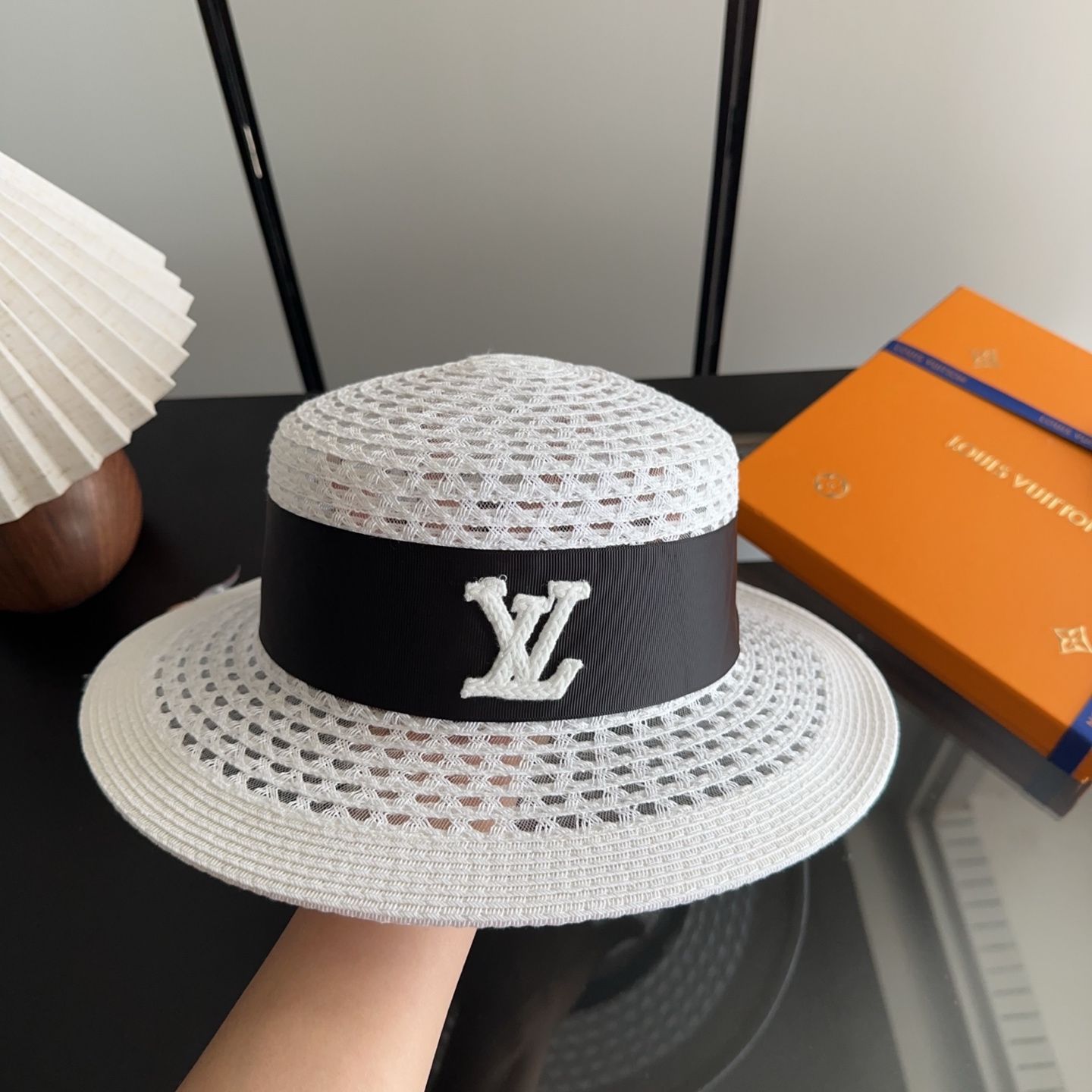 LV 草帽,无数时尚达人必备 细草编织，旅游出街佳选