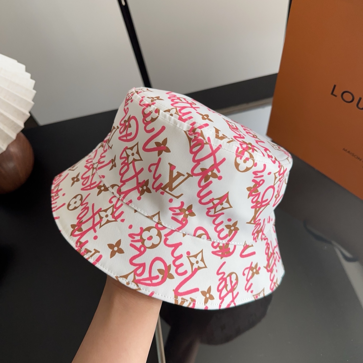 LV路易威登渔夫帽 轻盈透气。完美版型，独家实物拍摄，男女适用