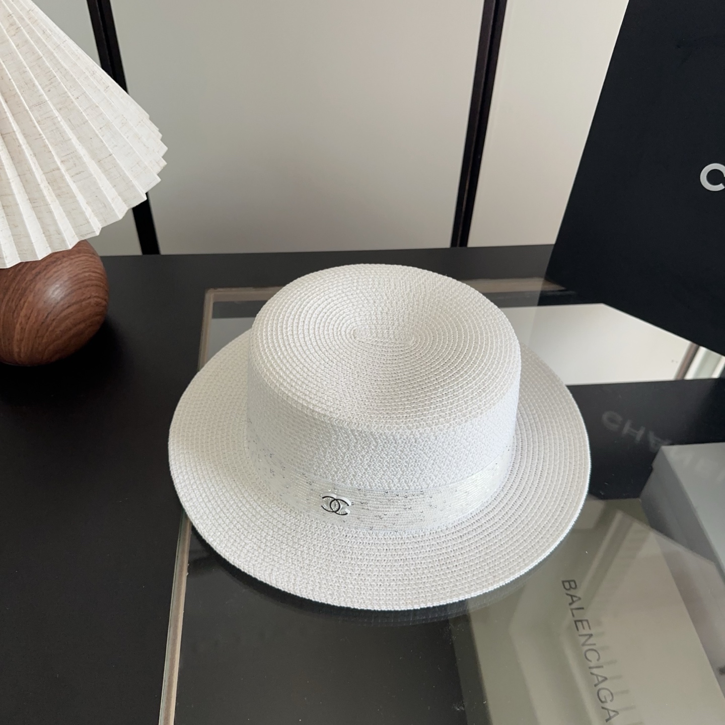 NO:823925,CHANEL Chanel 2026 new flat-top straw hat is the first choice for the seaside in summer ~ Made of new materials ~ perfect texture hat straw hat fisherman hat baseball cap, hat, chanel, chanel, espadrilles, hats19860909CHANEL香奈儿 2026新款平顶草帽 夏天海边首选～ 新款材质编织而成～质感满分帽子草帽渔夫帽棒球帽,帽子,chanel,chanel,espadrilles,hats,hat