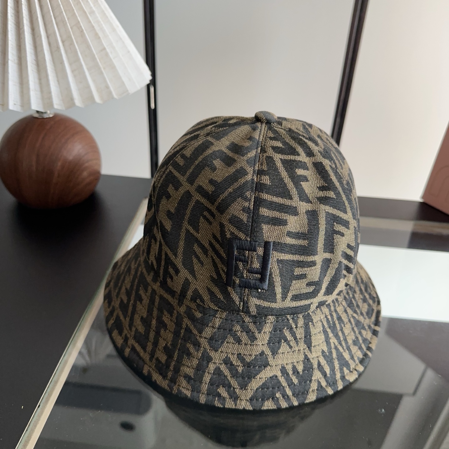 NO:897305,FENDI Fendi presbyopic letter bucket hat, FD's presbyopic bucket hat is really fashionable, super popular 2026 early spring bucket hat, I saw the popular style, fashionable and versatile, can be worn all year round, great to match clothes, hats, straw hats, bucket hats, baseball caps, hats, fendi, fendi, espadrilles, hats19860909FENDI 芬迪 老花字母渔夫帽,FD的老花渔夫帽真的很洋气,超火爆的2026早春渔夫帽,看到收的爆款 时尚百搭 一年四季戴 巨好搭衣服帽子草帽渔夫帽棒球帽,帽子,fendi,fendi,espadrilles,hats,hat