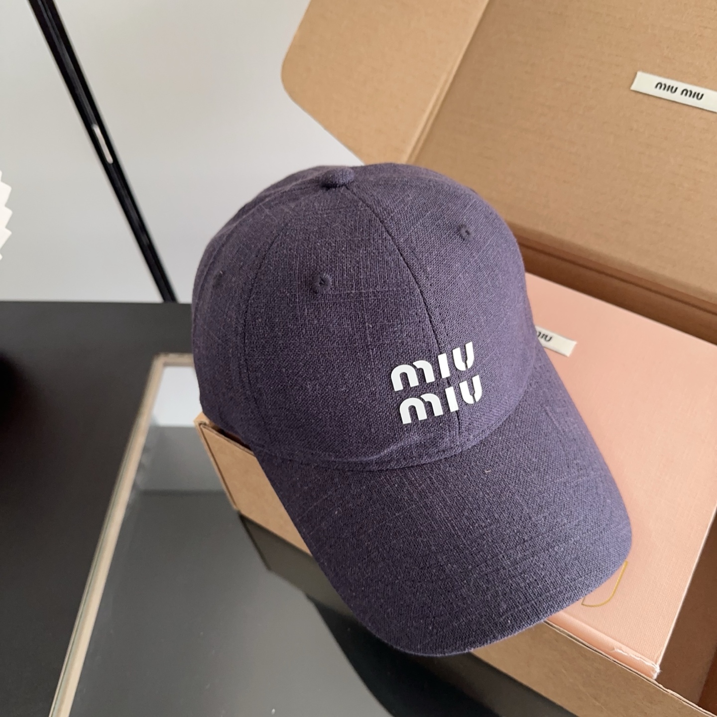 miumiu 缪缪秋冬新品棒球帽 原单正品开模订制，原版做工细致质量超赞！