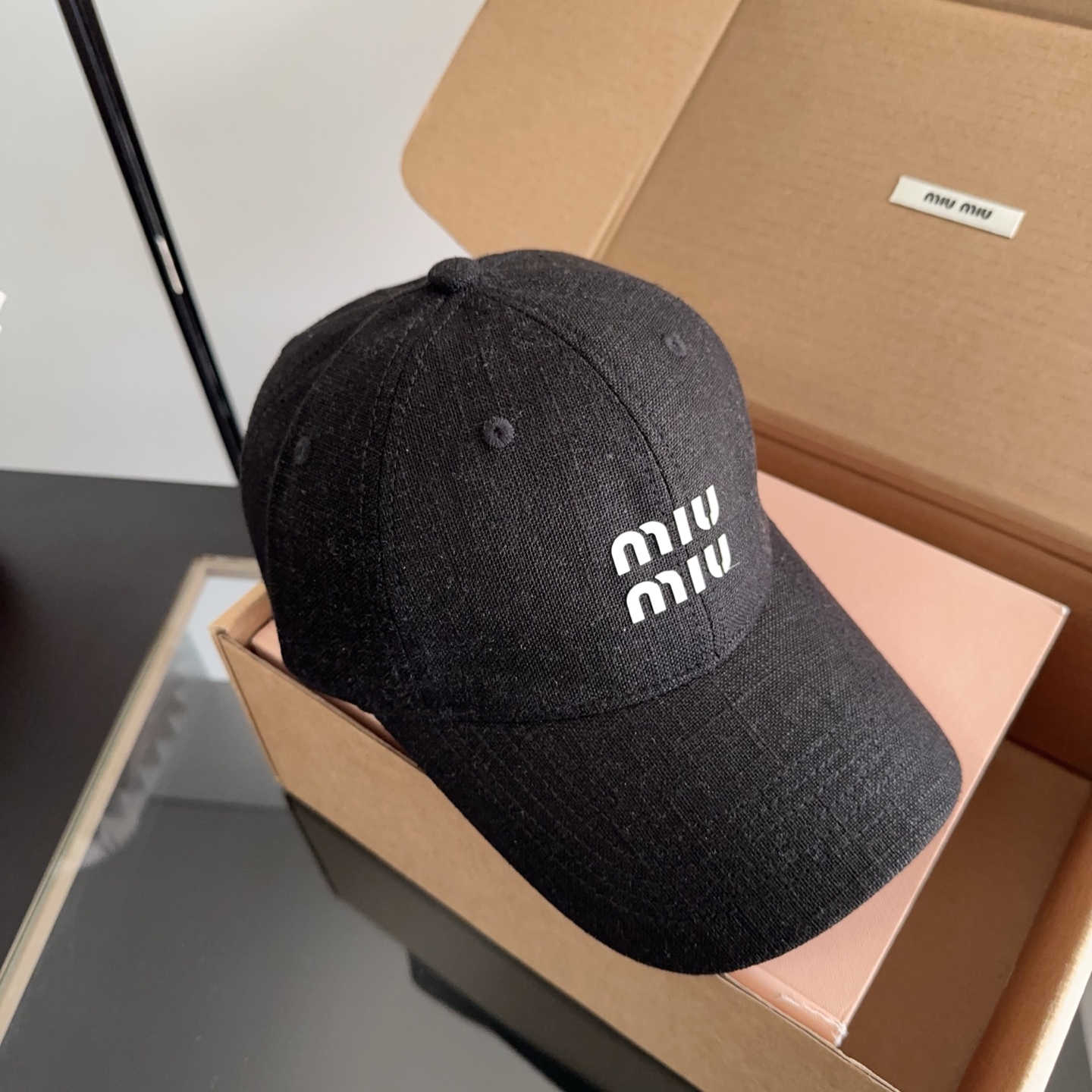 miumiu 缪缪秋冬新品棒球帽 原单正品开模订制，原版做工细致质量超赞！