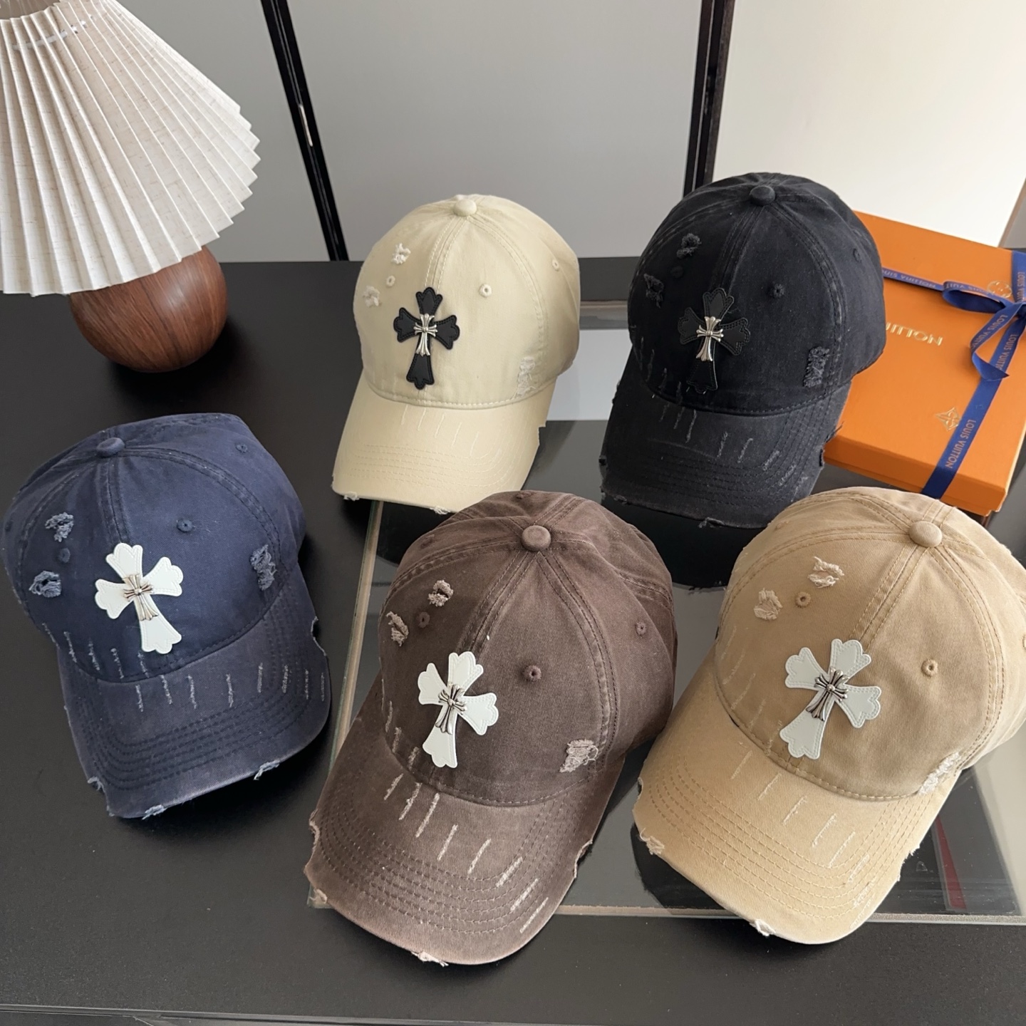 Chrome Hearts 克罗心💓早春韩版时尚复古做旧破洞帽子磨损设计百搭棒球帽鸭舌帽