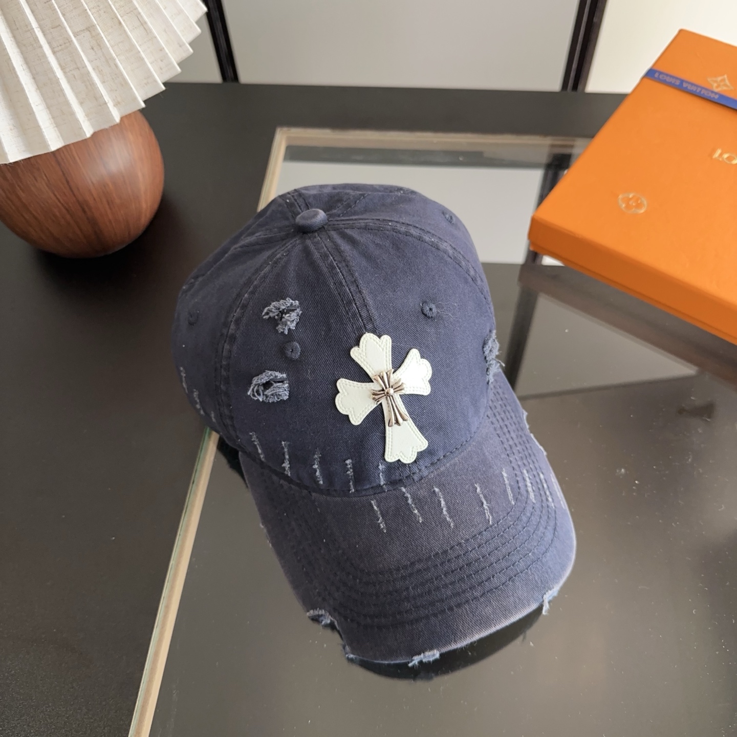 Chrome Hearts 克罗心💓早春韩版时尚复古做旧破洞帽子磨损设计百搭棒球帽鸭舌帽