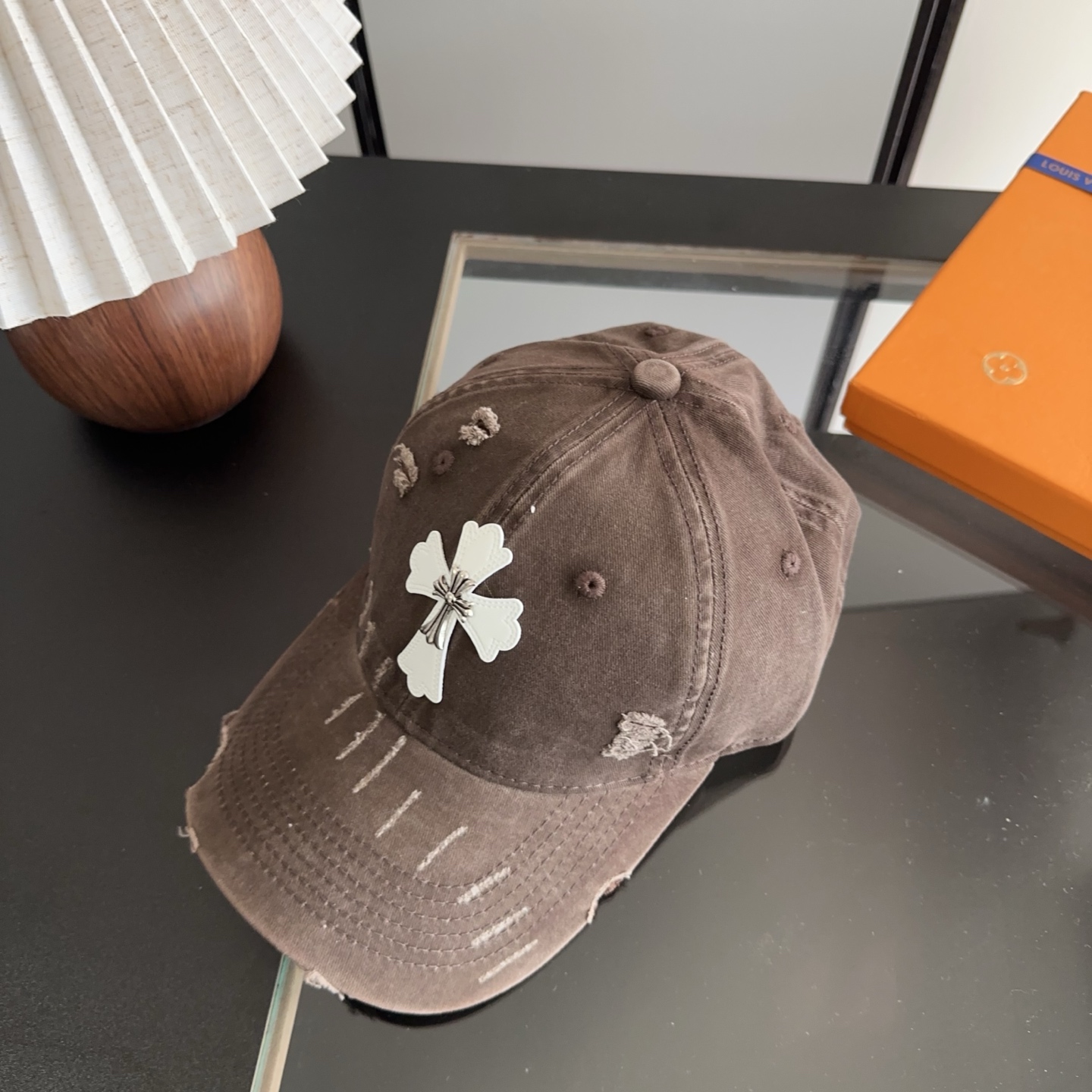 Chrome Hearts 克罗心💓早春韩版时尚复古做旧破洞帽子磨损设计百搭棒球帽鸭舌帽