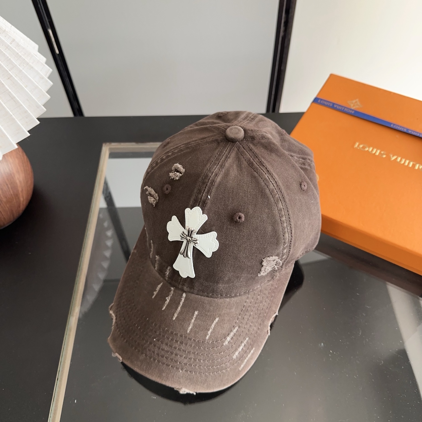 Chrome Hearts 克罗心💓早春韩版时尚复古做旧破洞帽子磨损设计百搭棒球帽鸭舌帽