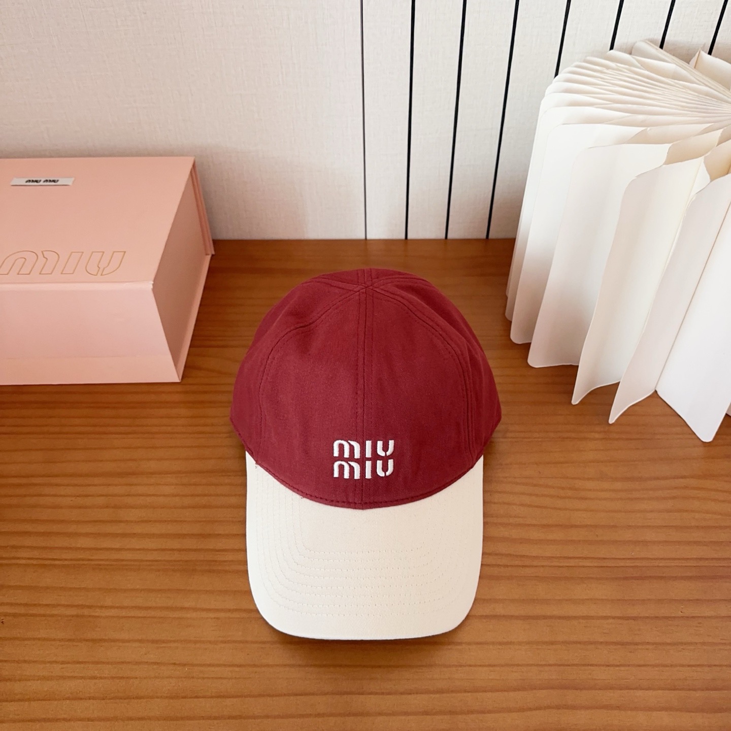 miumiu 缪缪秋冬新品棒球帽 原单正品开模订制，原版做工细致质量超赞！