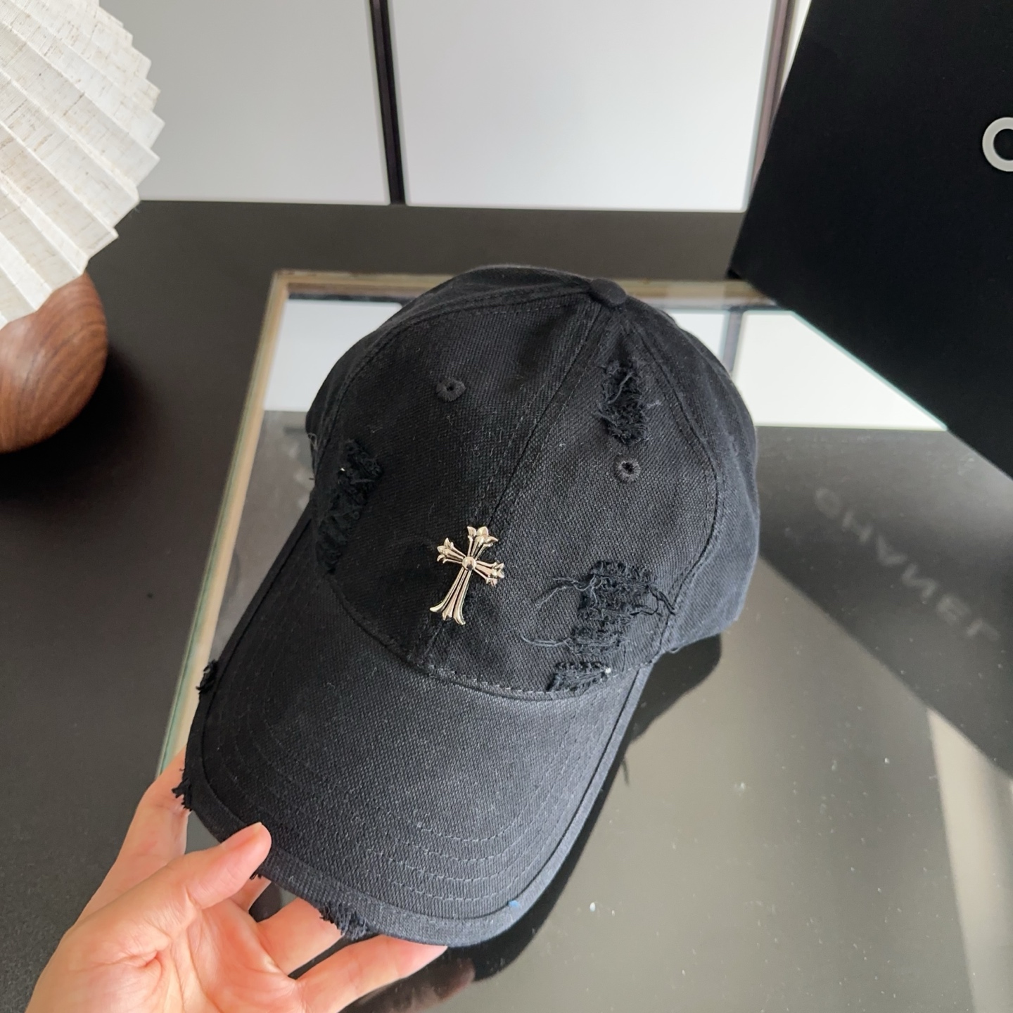 Chrome Hearts 克罗心💓早春韩版时尚复古做旧破洞帽子磨损设计百搭棒球帽鸭舌帽