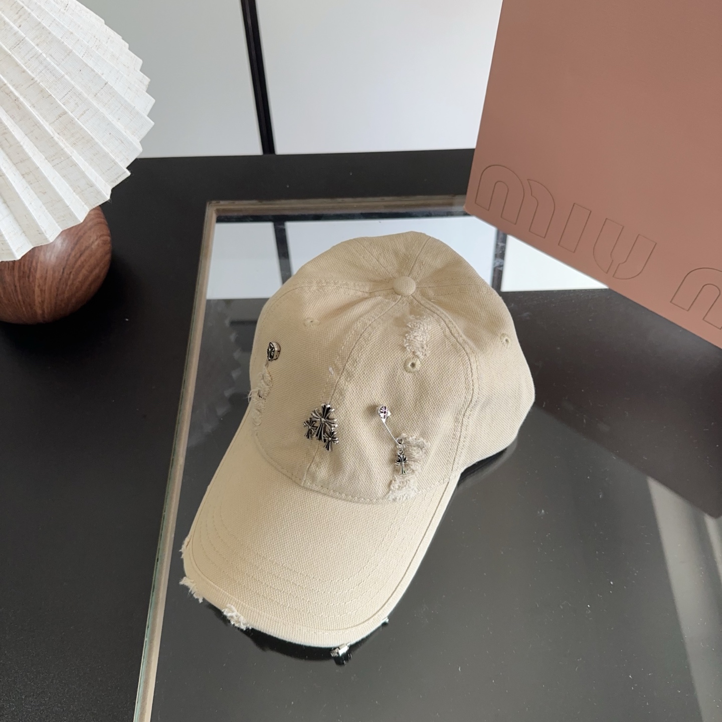 NO:883710,Chrome Hearts early spring Korean fashion retro washed baseball cap peaked hat straw hat fisherman hat baseball cap, hat, chrome hearts, chrome hearts, espadrilles, hats19860909Chrome Hearts 克罗心早春韩版时尚复古洗水棒球帽鸭舌帽帽子草帽渔夫帽棒球帽,帽子,chrome hearts,chrome hearts,espadrilles,hats,hat