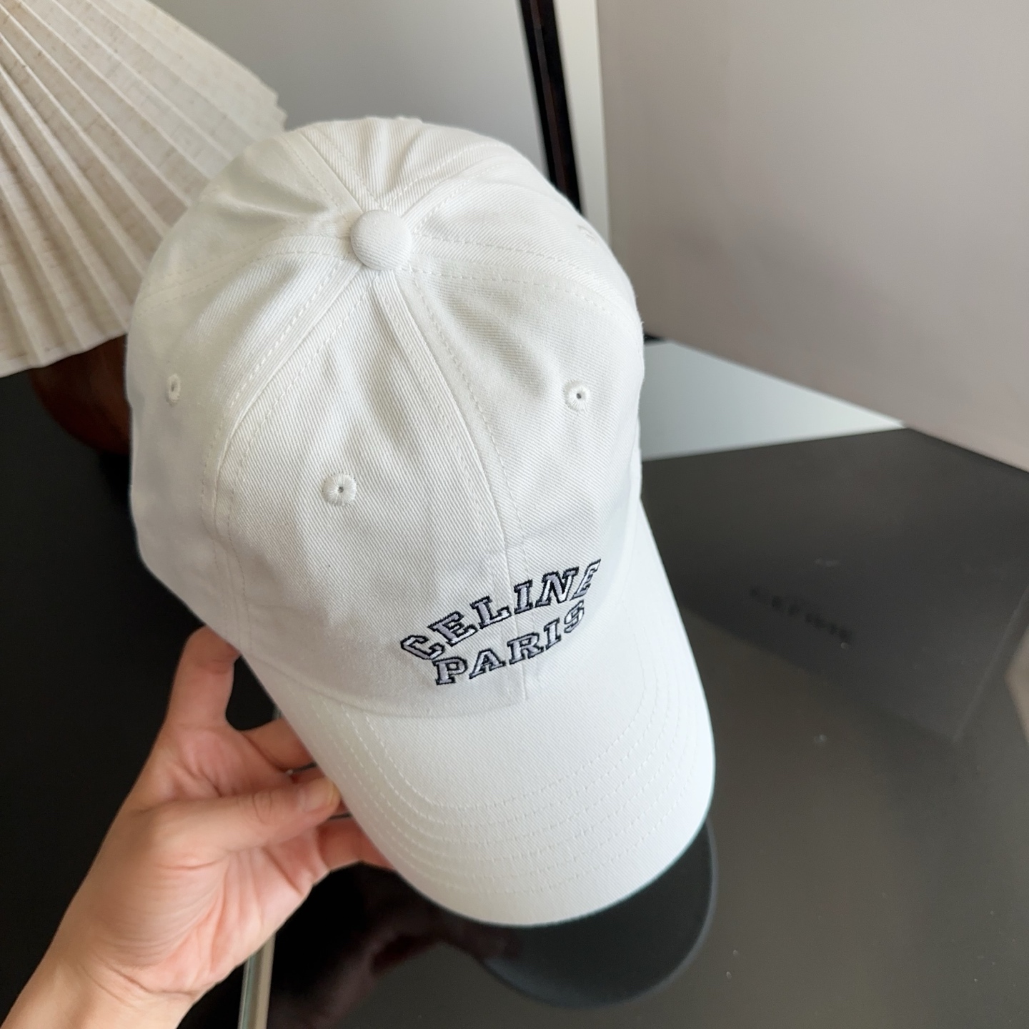 𝗖𝗲𝗹𝗶𝗻 字母棒球帽  鸭舌帽  一顶时尚的帽子可为整体的造型增添几分色彩！  情侣款 可调节大小 均码