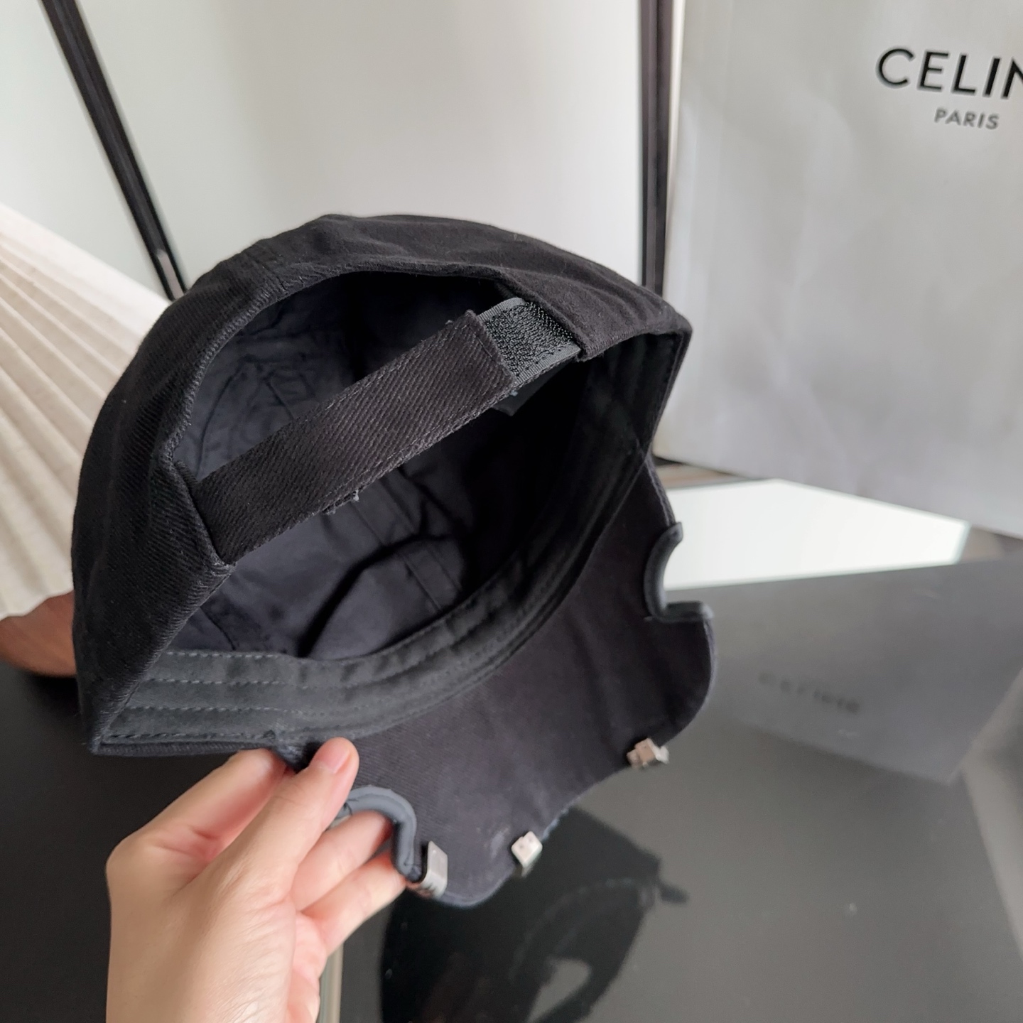 新品Balencia*a 巴黎世家刺绣字母新款棒球帽 现货秒发🧢简约时尚超级无敌好看的帽子！情侣款！