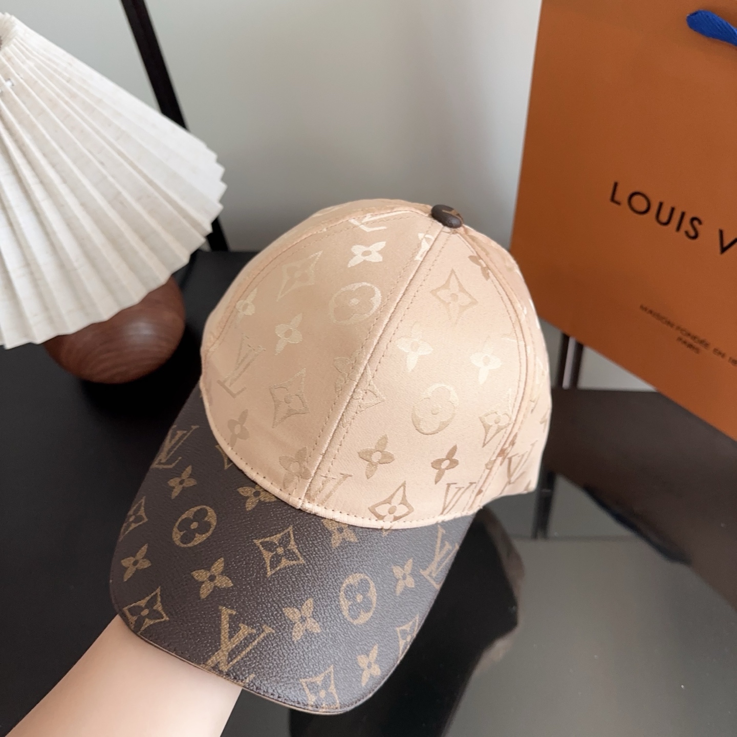 LV路易威登棒球帽  轻盈透气。完美版型，独家实物拍摄，男女适用