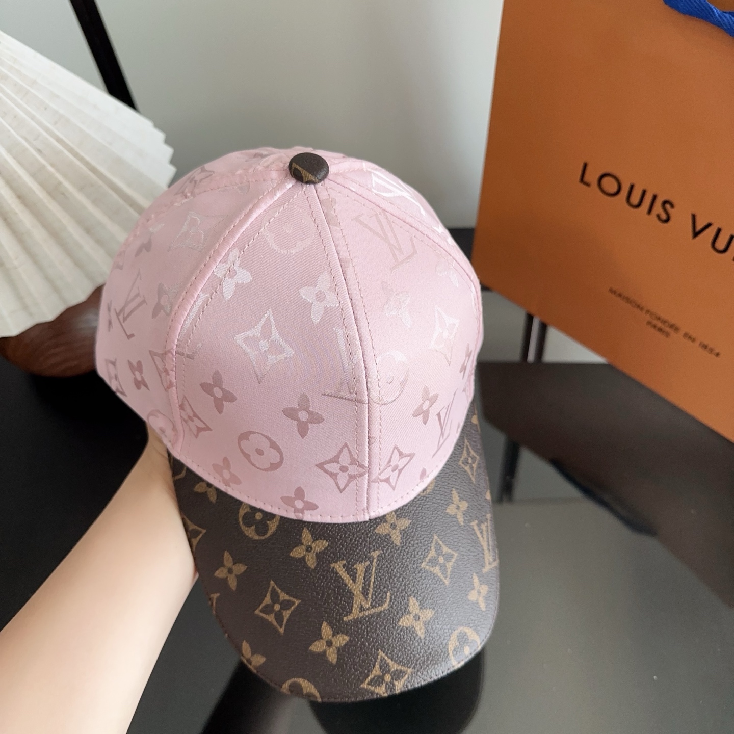 LV路易威登棒球帽  轻盈透气。完美版型，独家实物拍摄，男女适用
