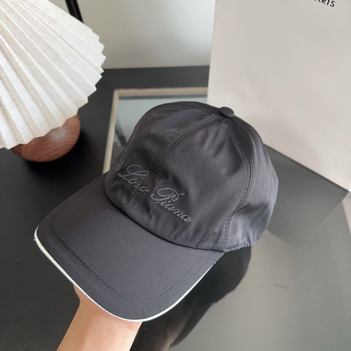 Loro Piana(诺悠翩雅) 新款高版本棒球帽，大牌同步，超好搭配，出货！
