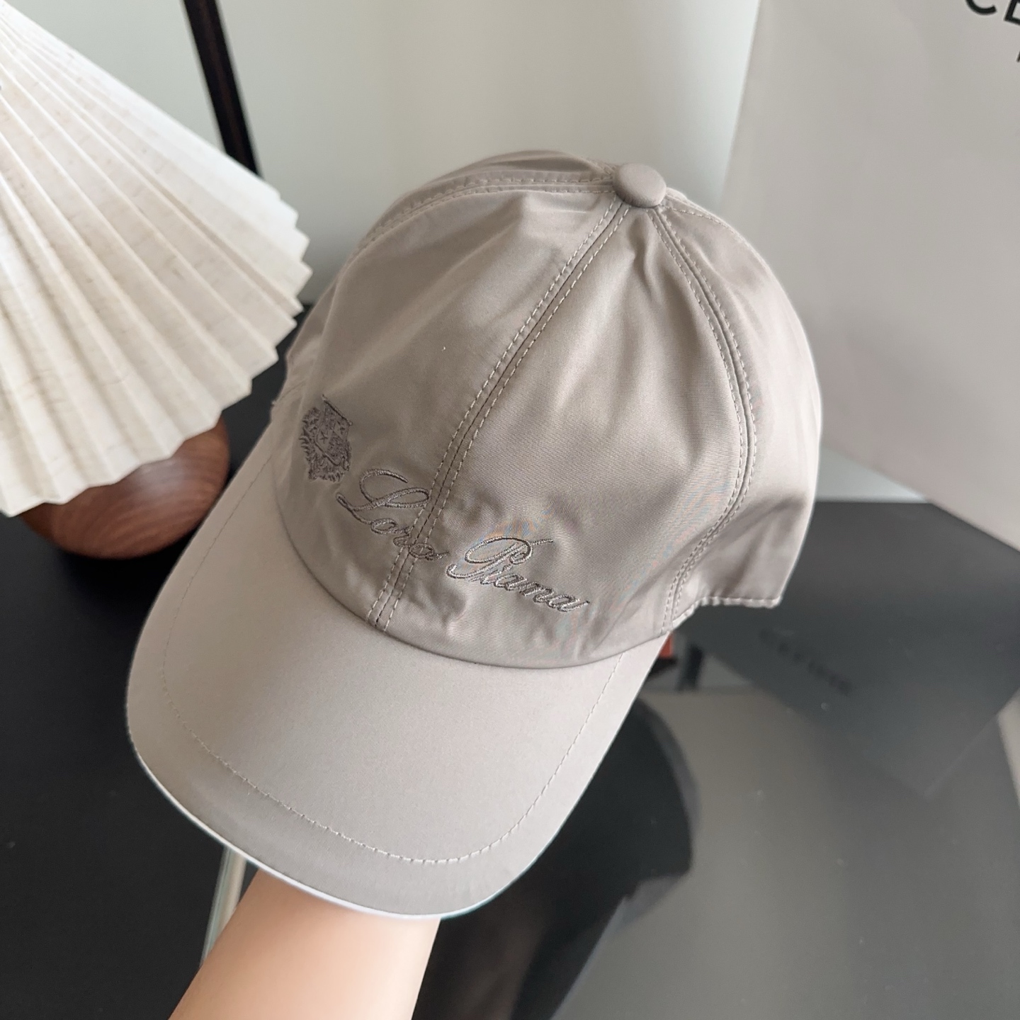 Loro Piana(诺悠翩雅) 新款高版本棒球帽，大牌同步，超好搭配，出货！