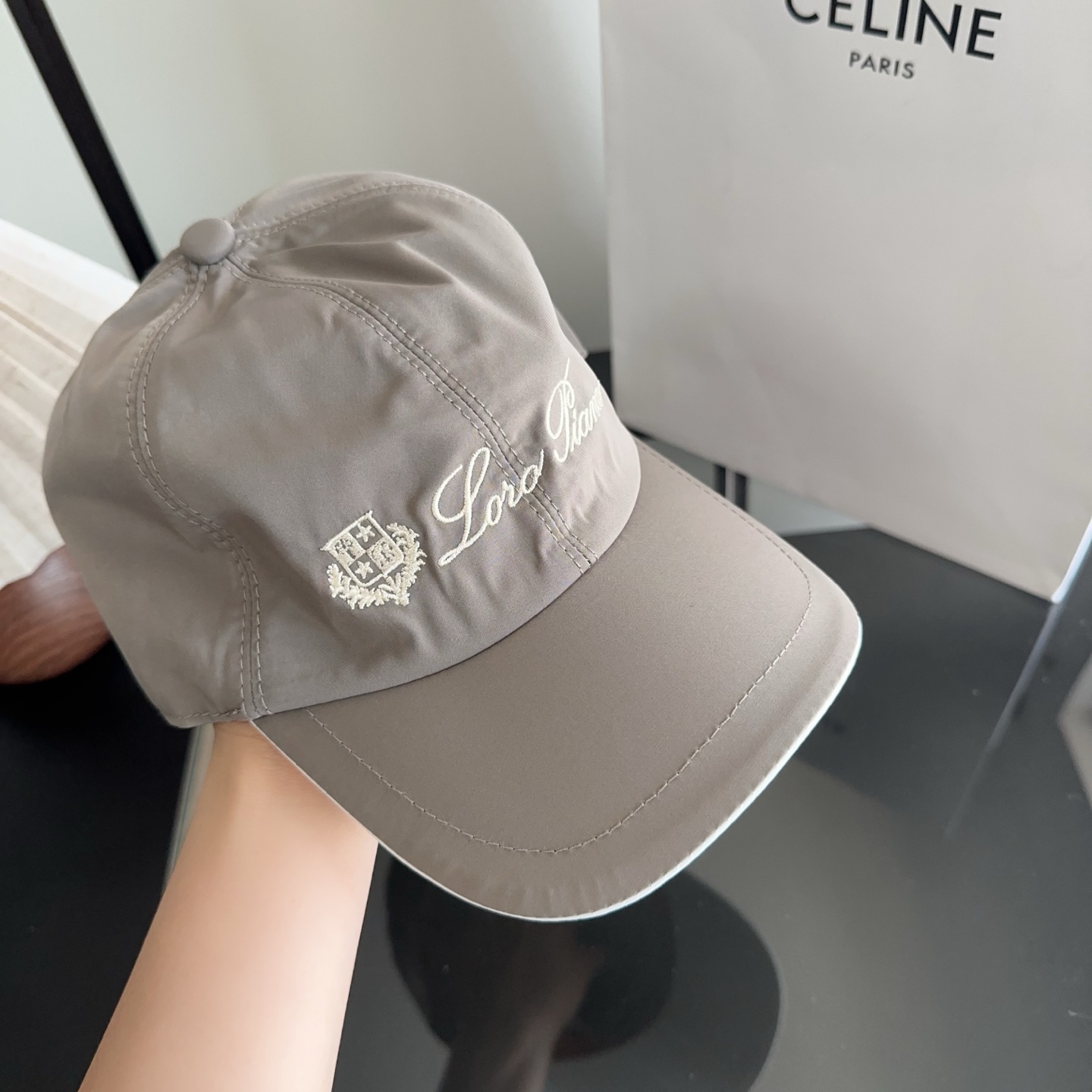 Loro Piana(诺悠翩雅) 新款高版本棒球帽，大牌同步，超好搭配，出货！