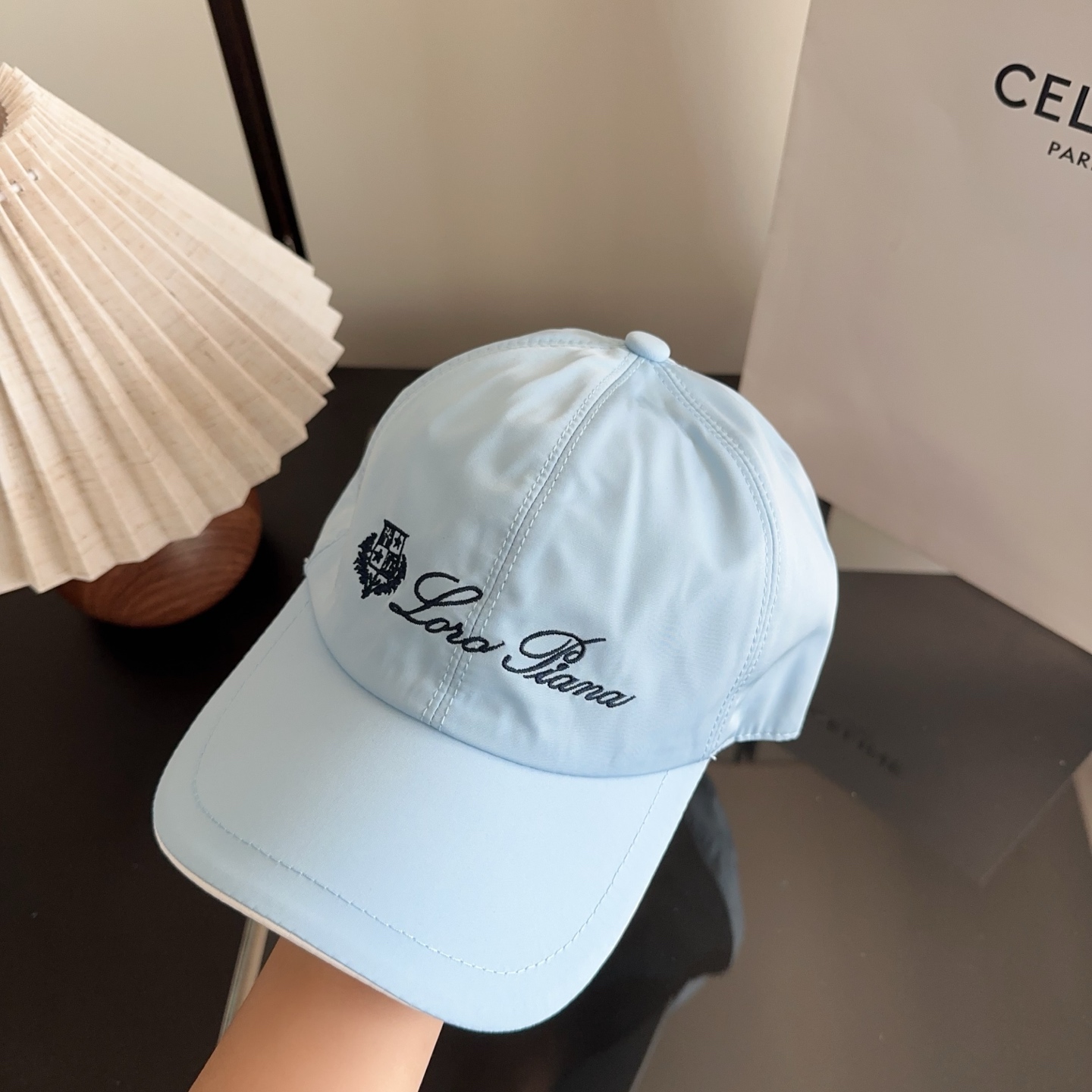 Loro Piana(诺悠翩雅) 新款高版本棒球帽，大牌同步，超好搭配，出货！