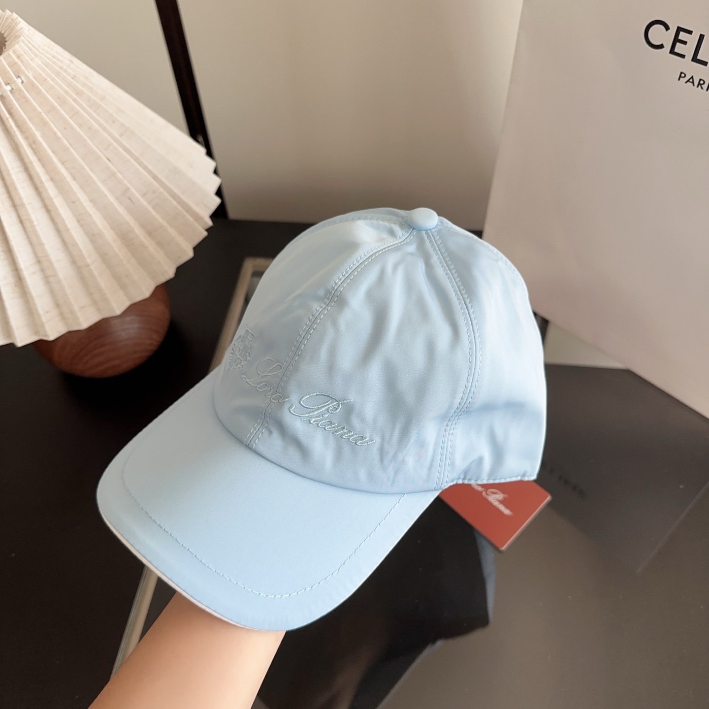 Loro Piana(诺悠翩雅) 新款高版本棒球帽，大牌同步，超好搭配，出货！