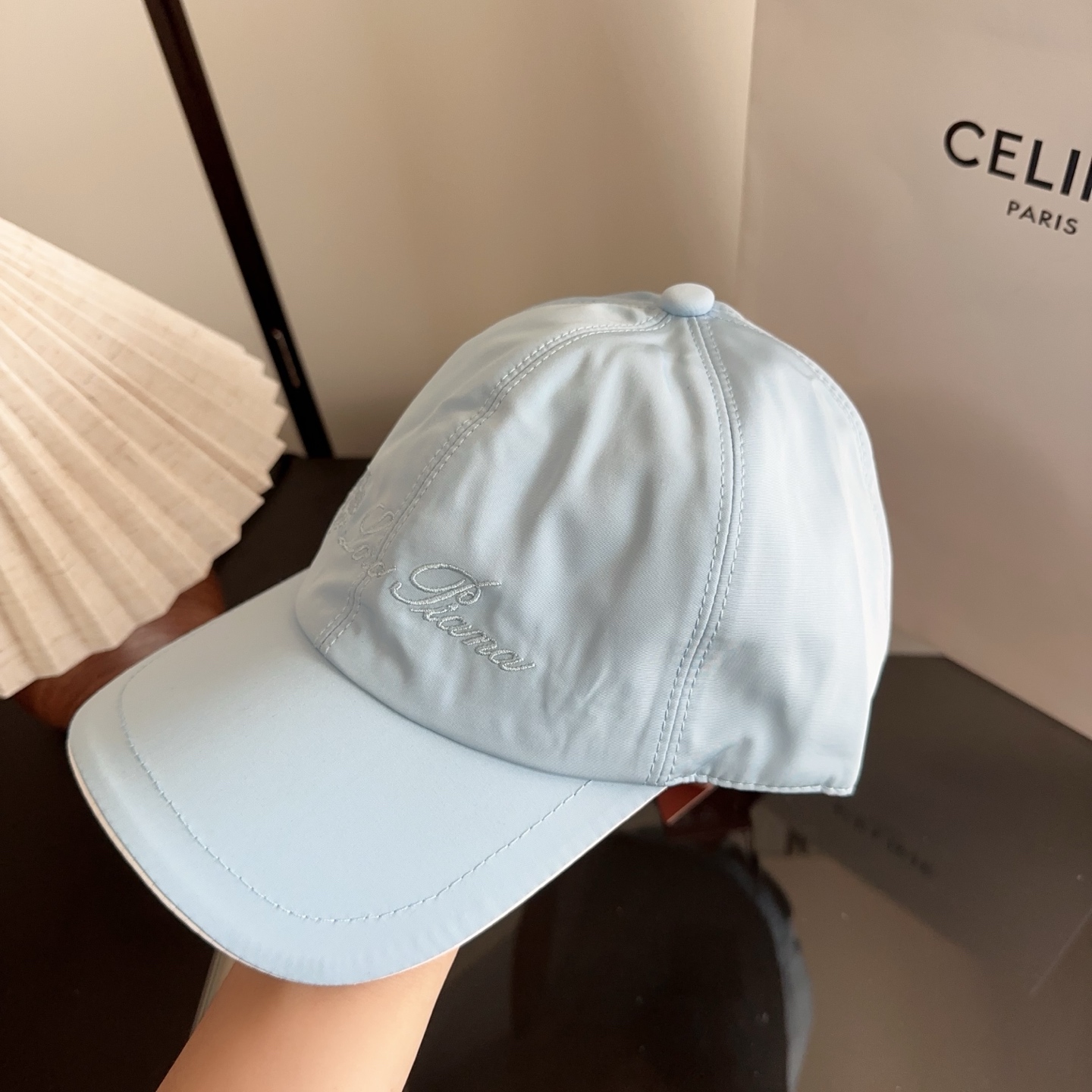 Loro Piana(诺悠翩雅) 新款高版本棒球帽，大牌同步，超好搭配，出货！