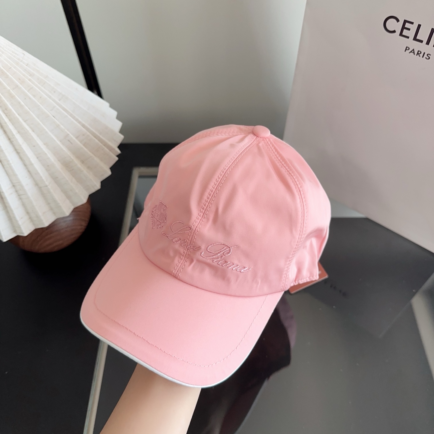 Loro Piana(诺悠翩雅) 新款高版本棒球帽，大牌同步，超好搭配，出货！