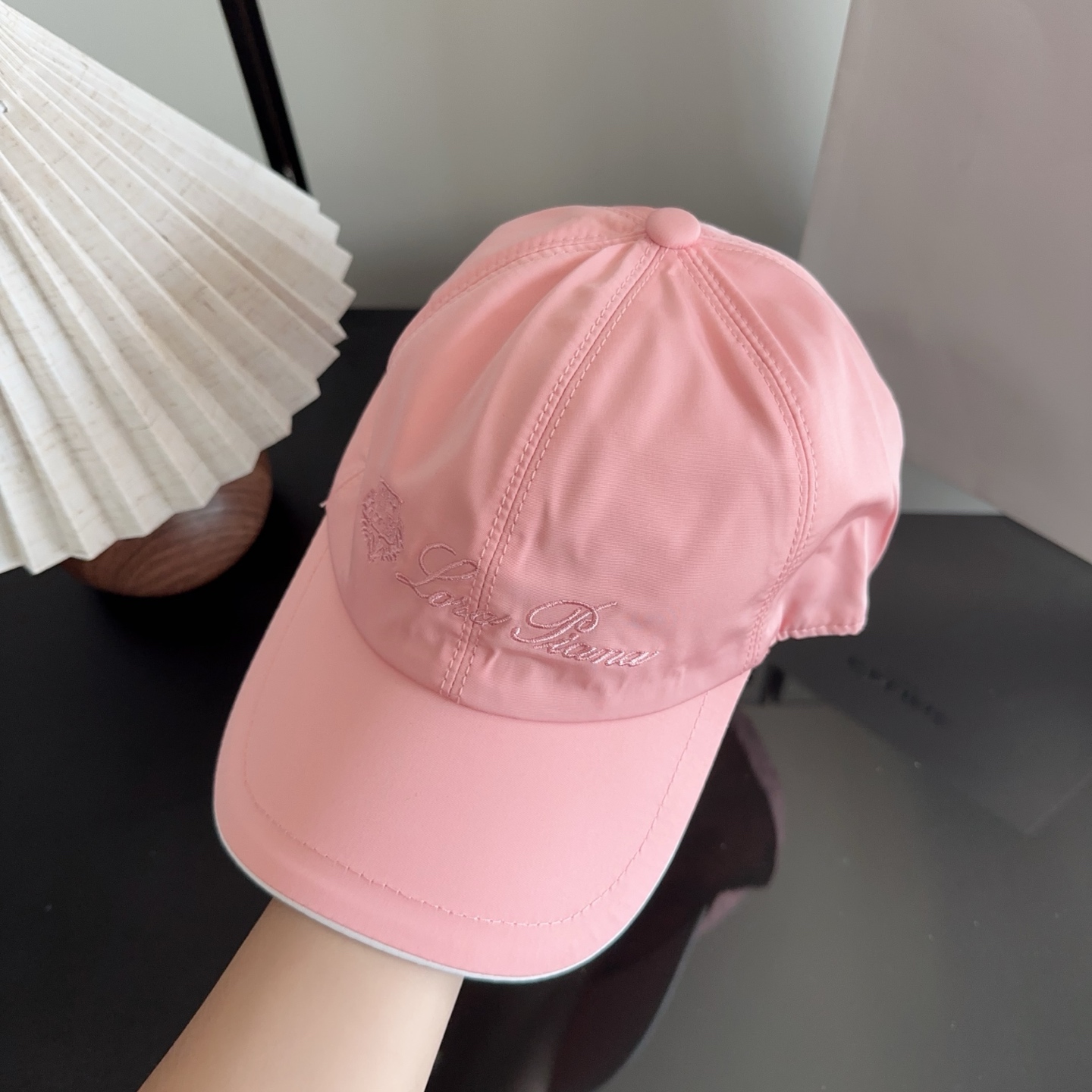 Loro Piana(诺悠翩雅) 新款高版本棒球帽，大牌同步，超好搭配，出货！