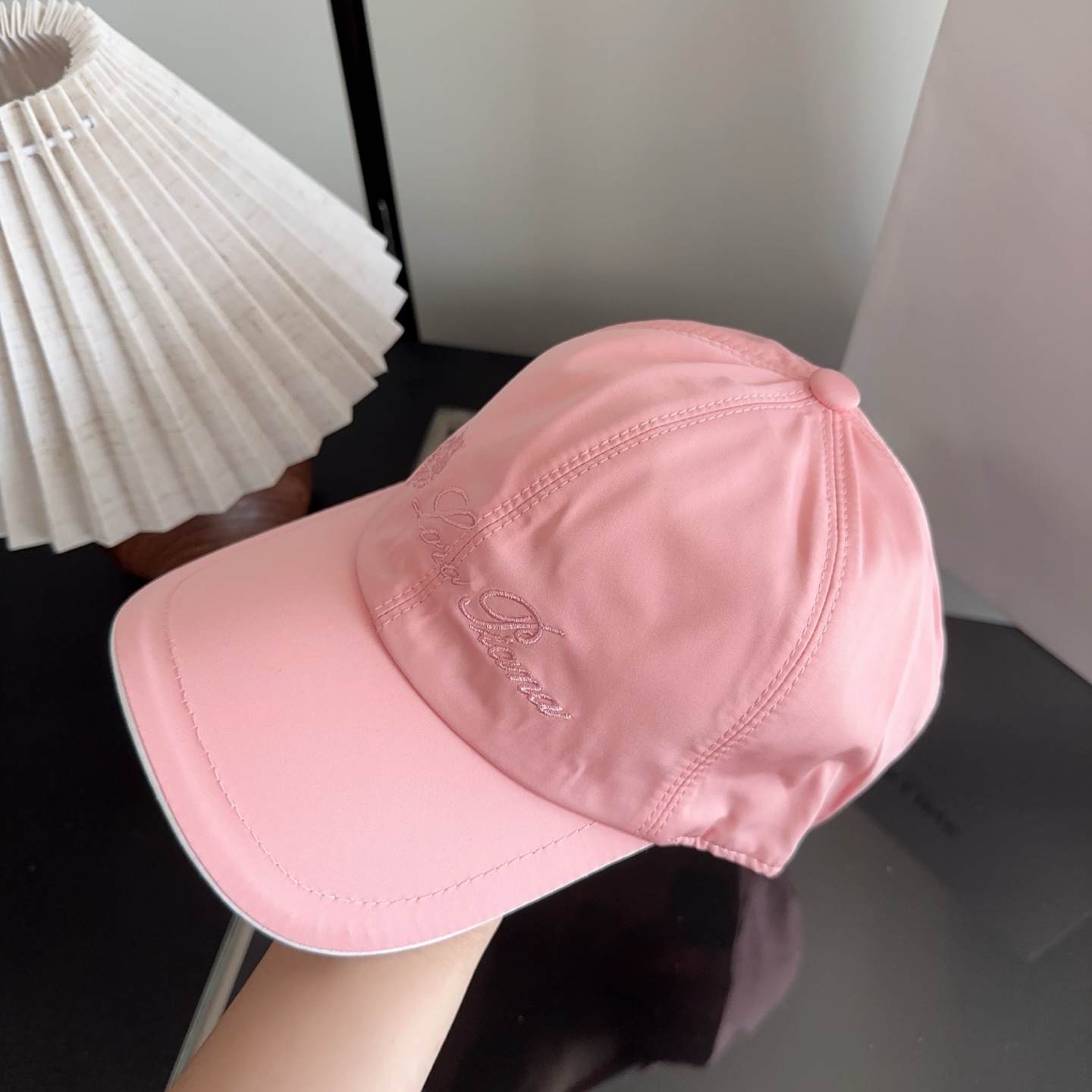 Loro Piana(诺悠翩雅) 新款高版本棒球帽，大牌同步，超好搭配，出货！