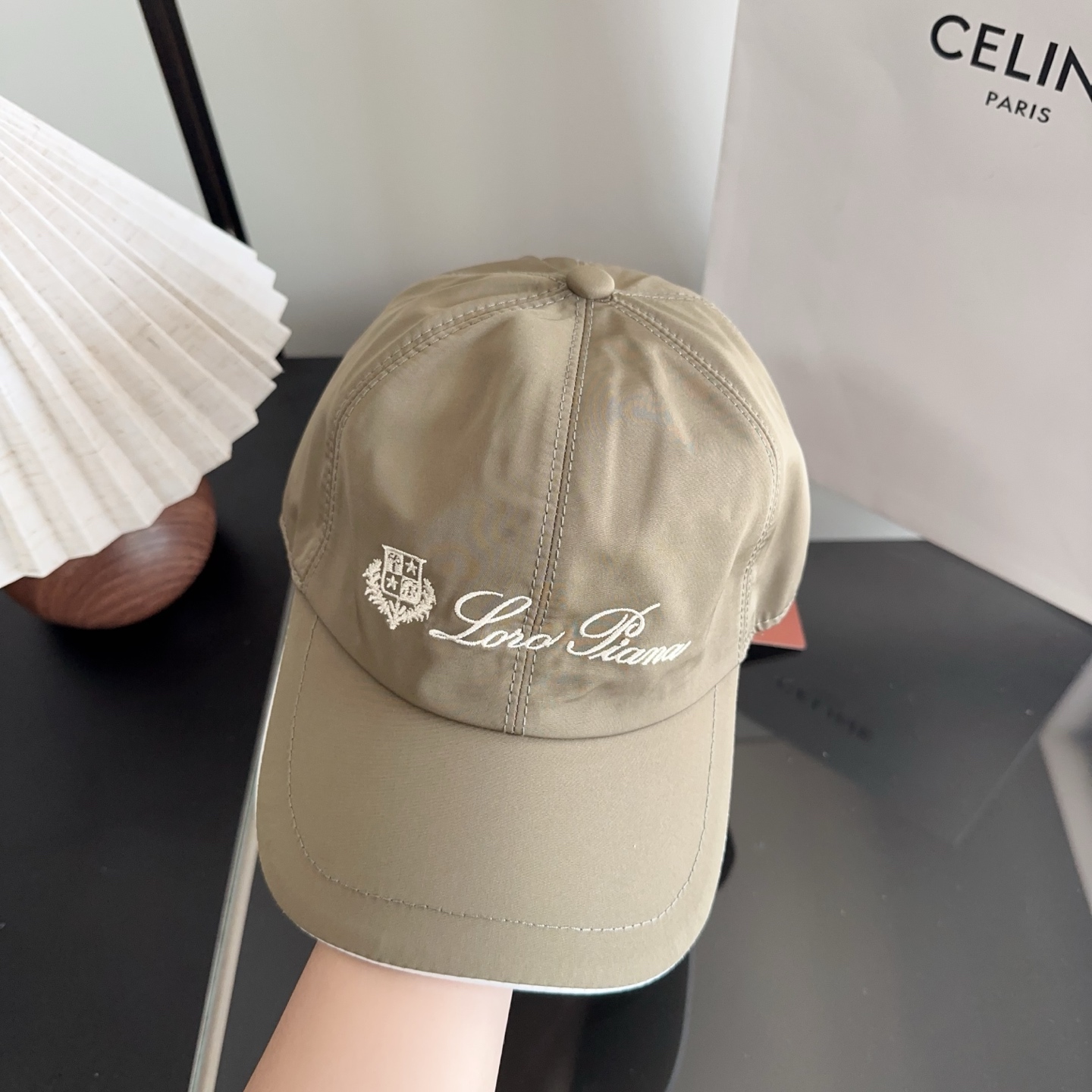 Loro Piana(诺悠翩雅) 新款高版本棒球帽，大牌同步，超好搭配，出货！