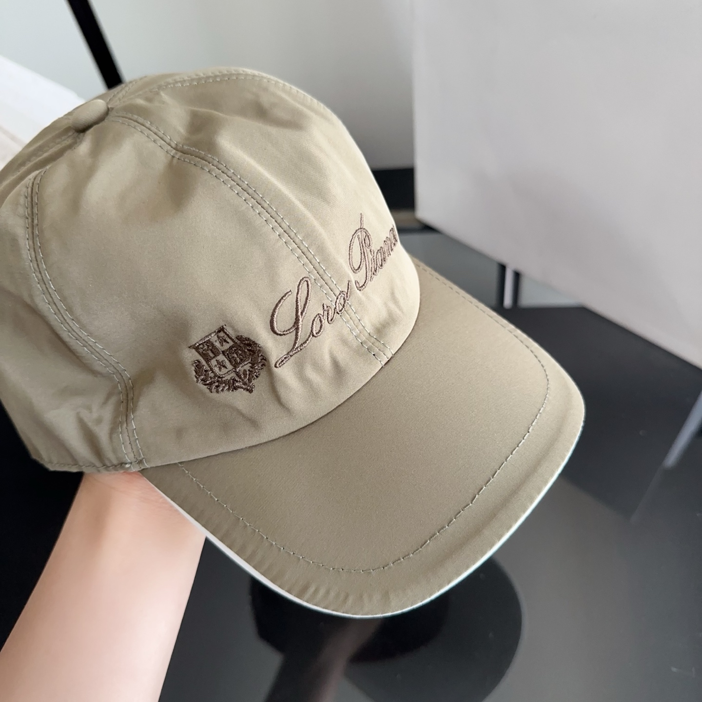 Loro Piana(诺悠翩雅) 新款高版本棒球帽，大牌同步，超好搭配，出货！
