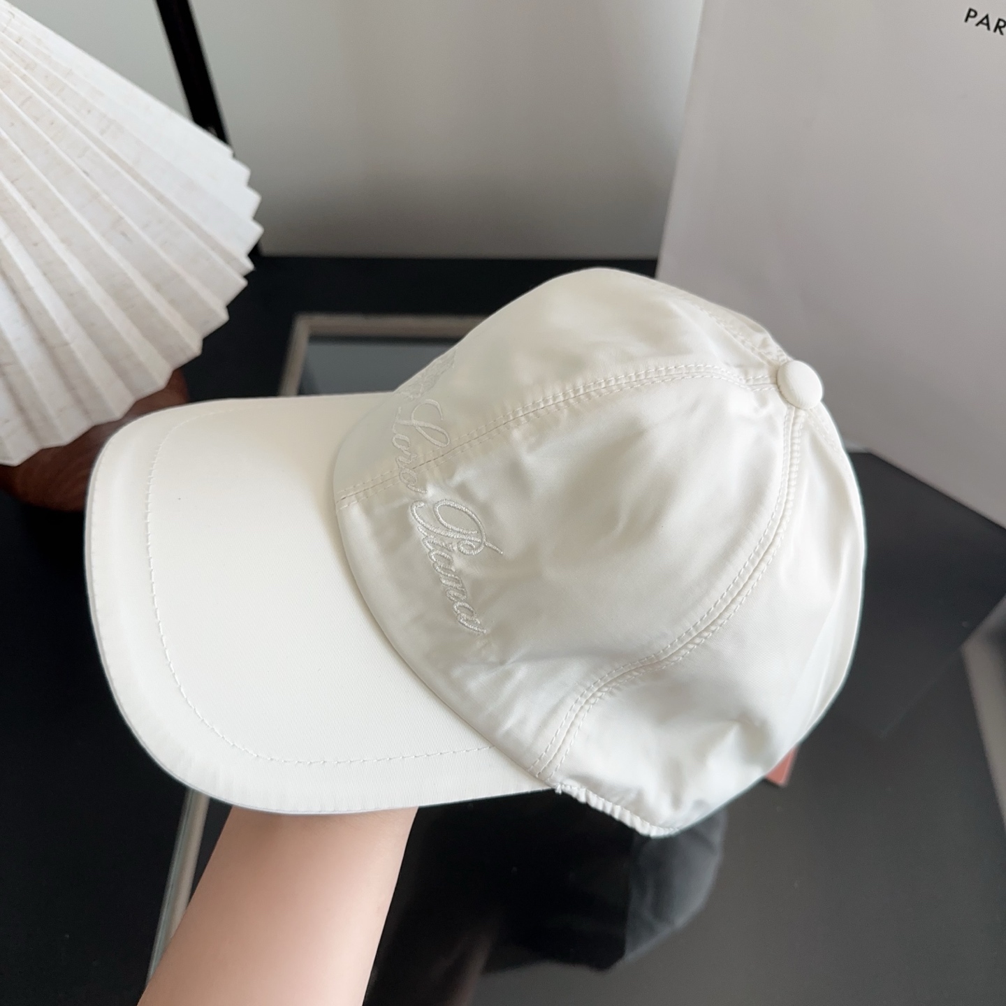 Loro Piana(诺悠翩雅) 新款高版本棒球帽，大牌同步，超好搭配，出货！
