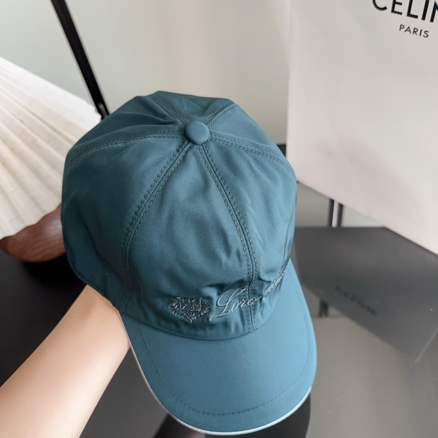 Loro Piana(诺悠翩雅) 新款高版本棒球帽，大牌同步，超好搭配，出货！
