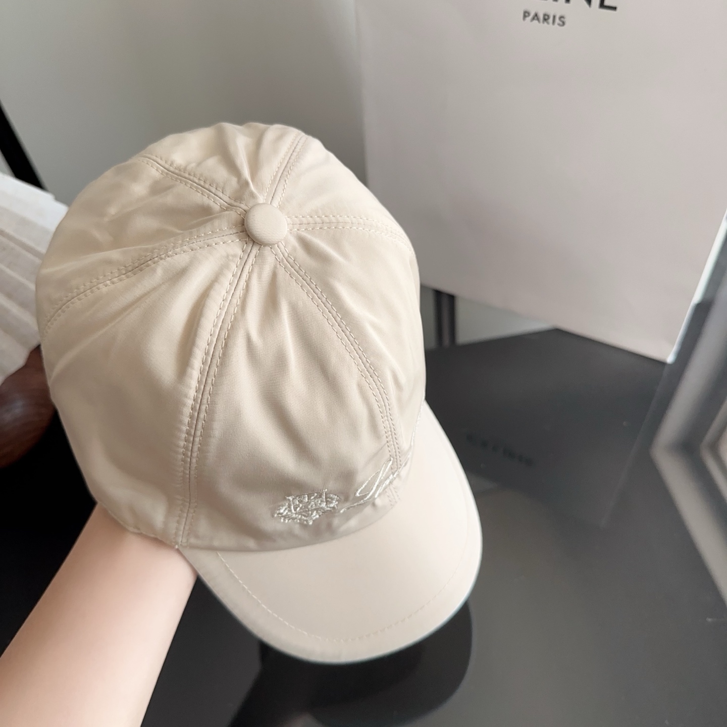 Loro Piana(诺悠翩雅) 新款高版本棒球帽，大牌同步，超好搭配，出货！