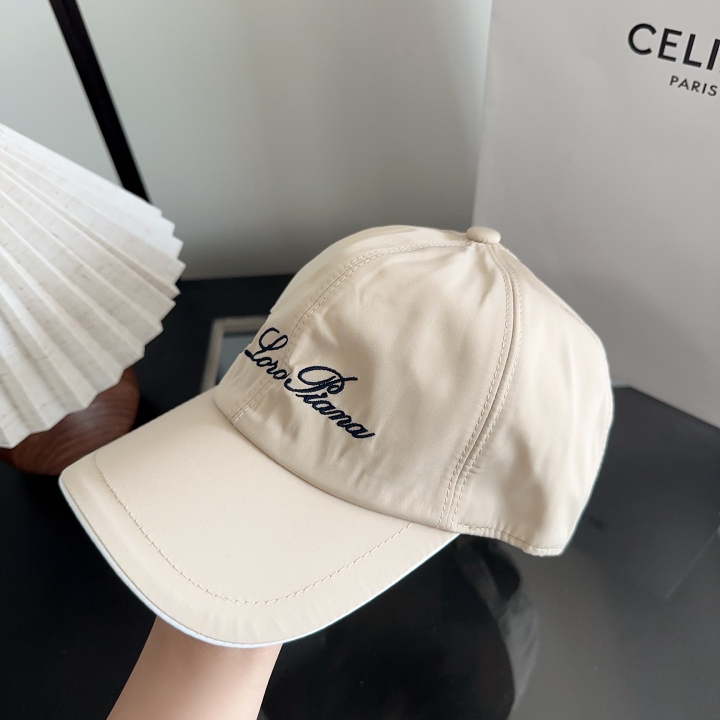 Loro Piana(诺悠翩雅) 新款高版本棒球帽，大牌同步，超好搭配，出货！