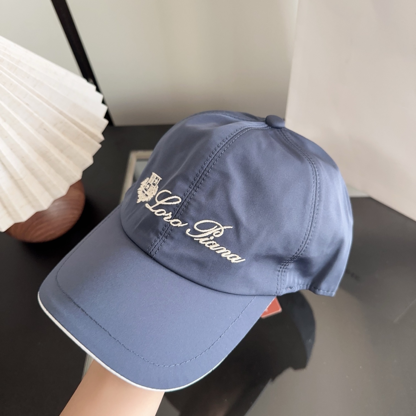 Loro Piana(诺悠翩雅) 新款高版本棒球帽，大牌同步，超好搭配，出货！