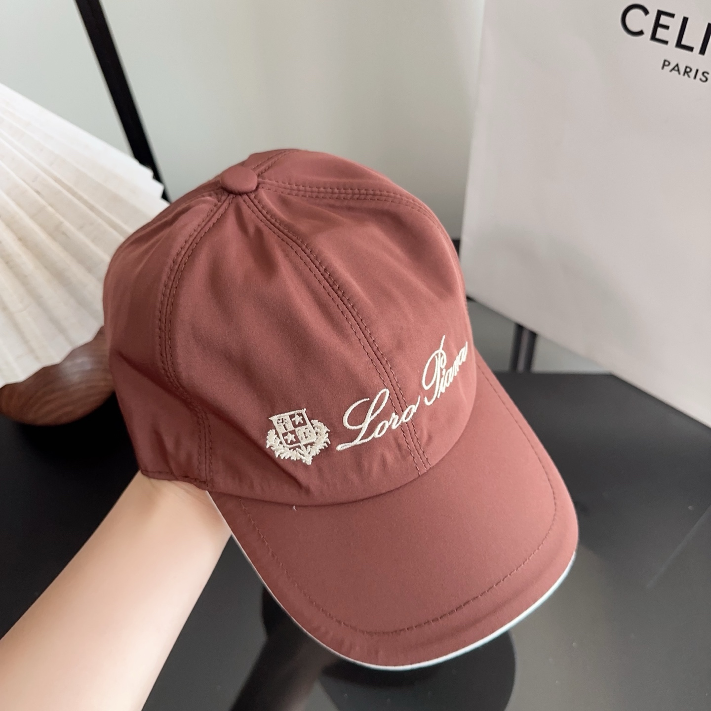 Loro Piana(诺悠翩雅) 新款高版本棒球帽，大牌同步，超好搭配，出货！