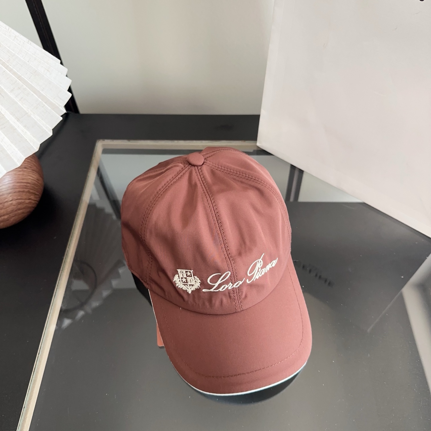 Loro Piana(诺悠翩雅) 新款高版本棒球帽，大牌同步，超好搭配，出货！