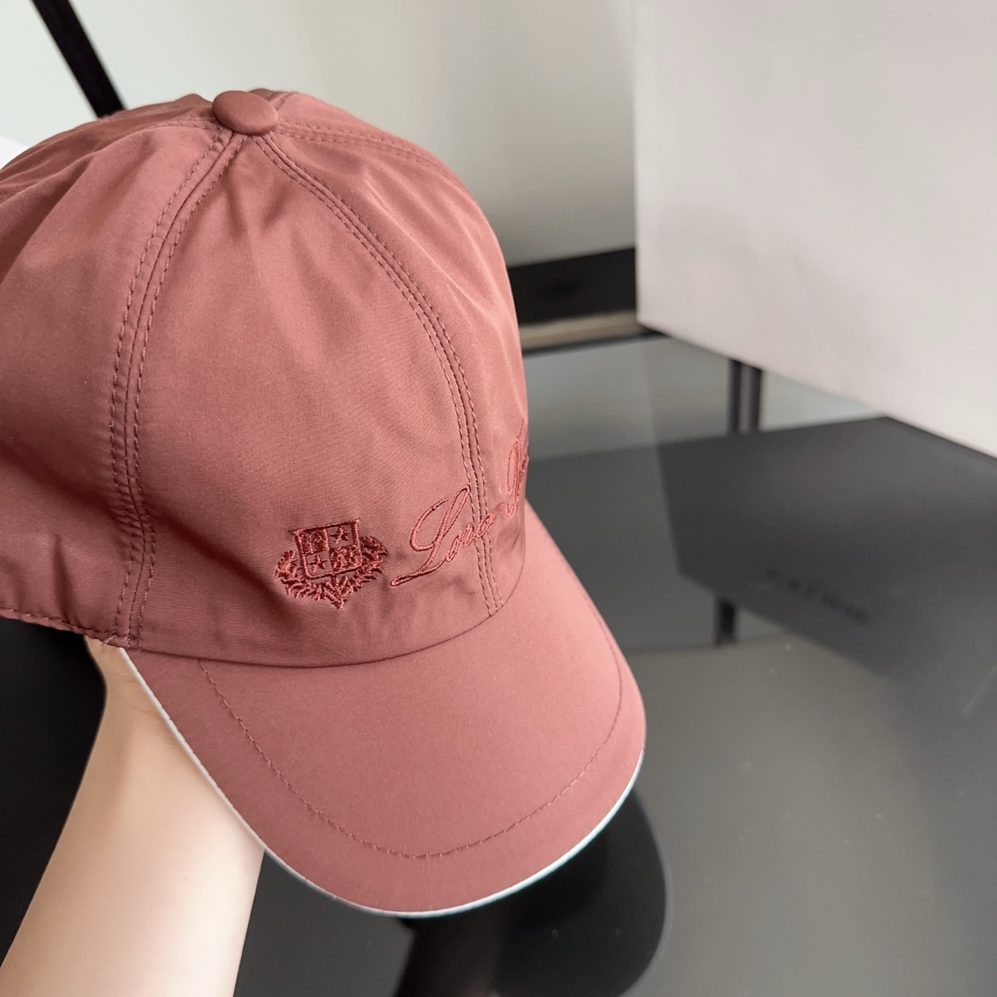Loro Piana(诺悠翩雅) 新款高版本棒球帽，大牌同步，超好搭配，出货！